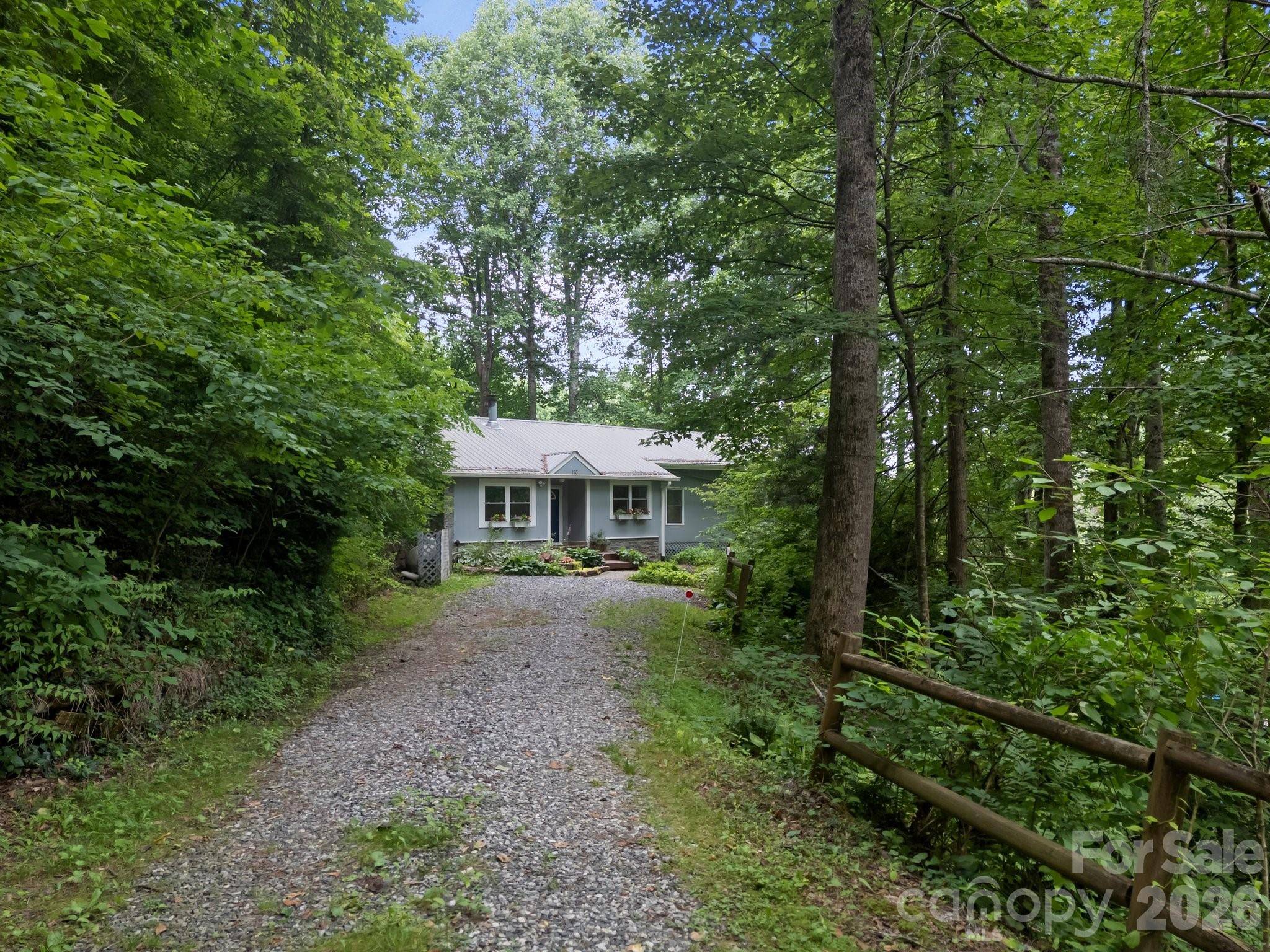 193 Timberside DR, Mars Hill, NC 28754