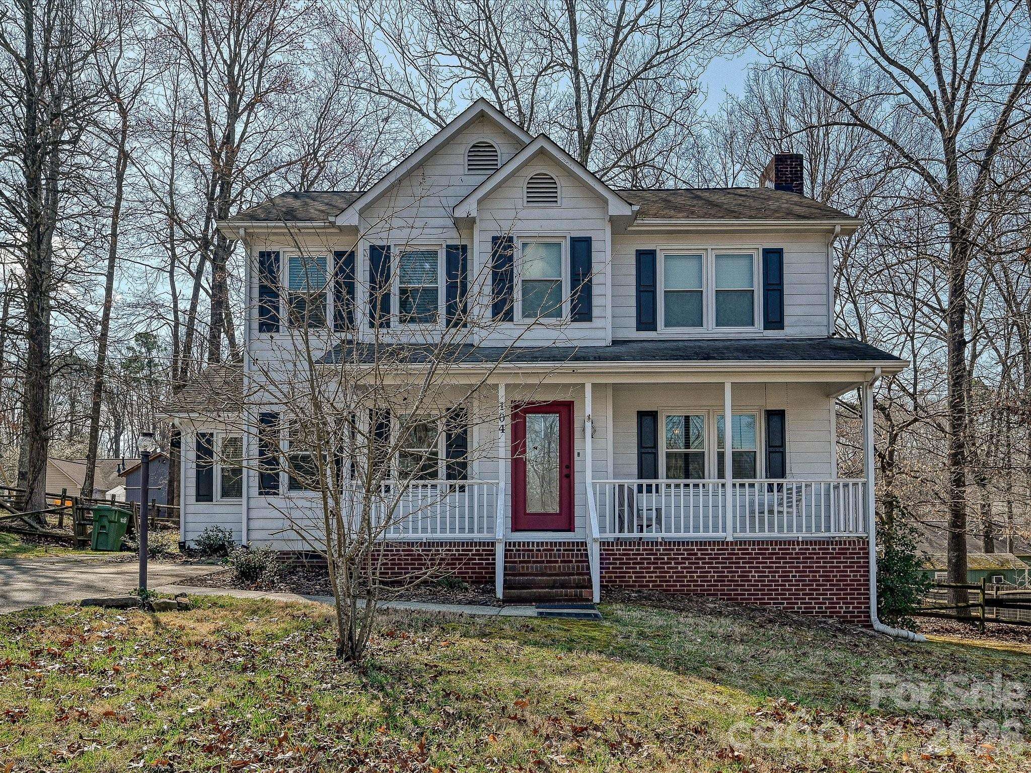 104 Deertrack DR, Mount Holly, NC 28120