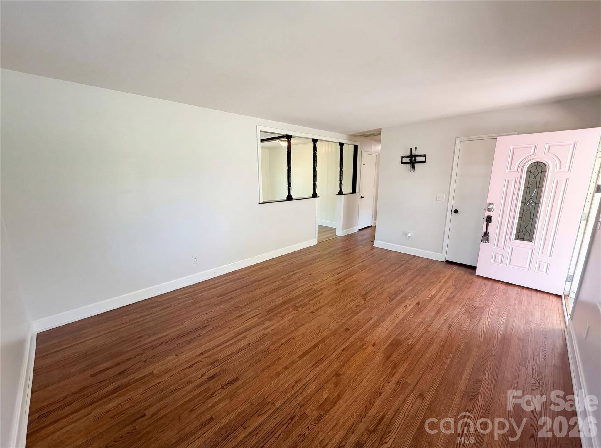 6621 Starcrest DR, Charlotte, NC 28210