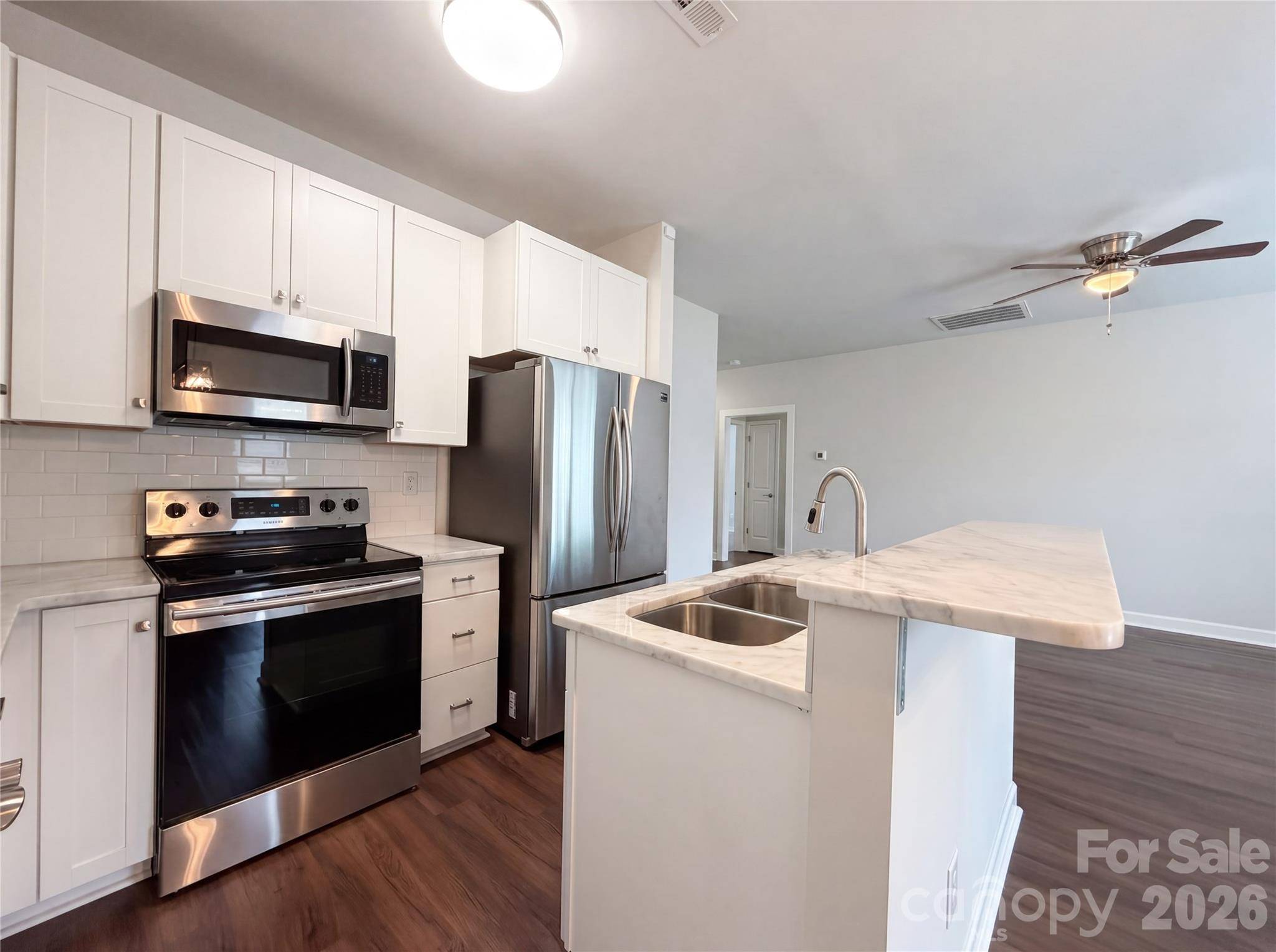 5704 Woodard ST, Charlotte, NC 28269