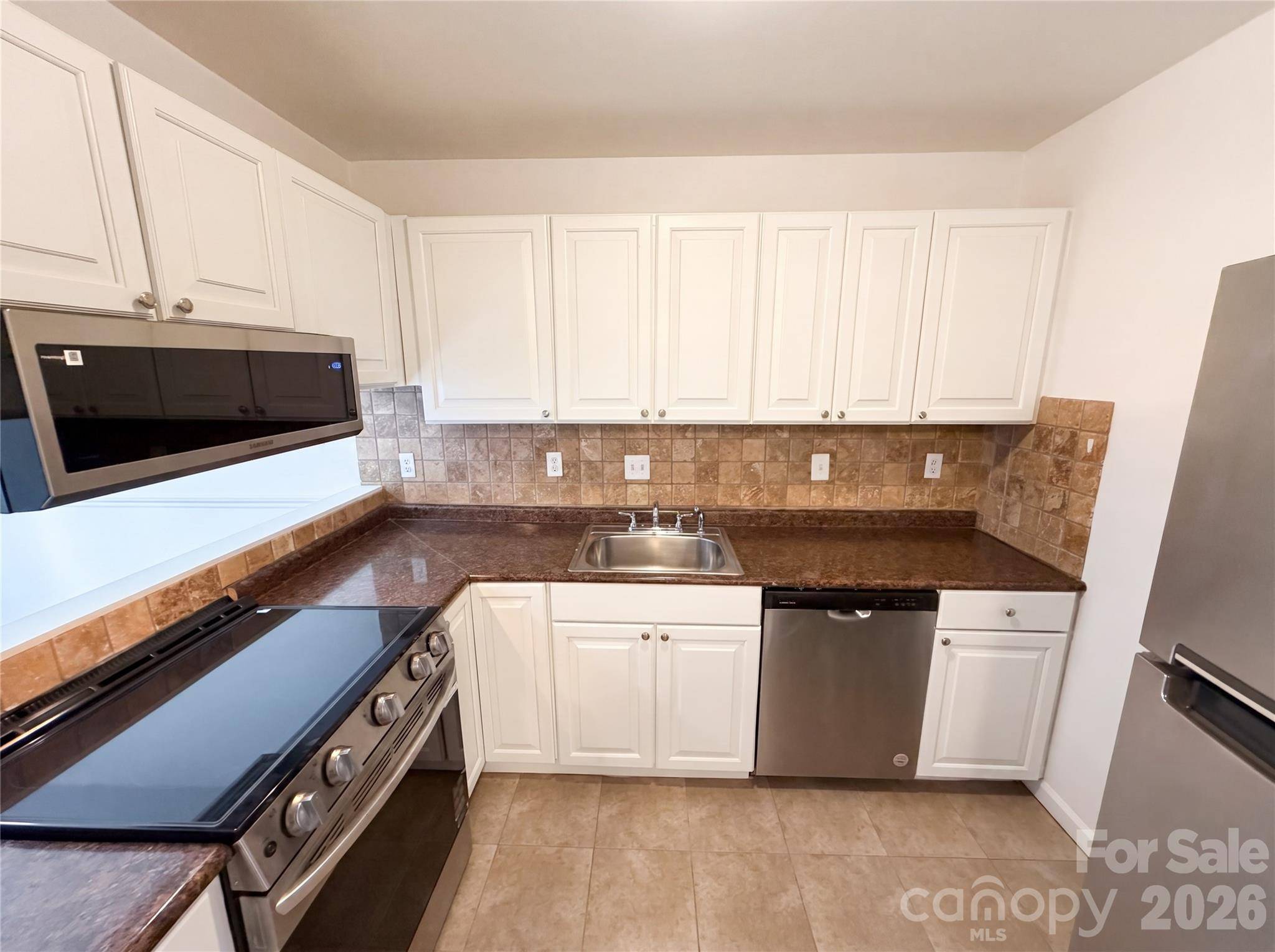 1625 Merry Oaks RD #D, Charlotte, NC 28205