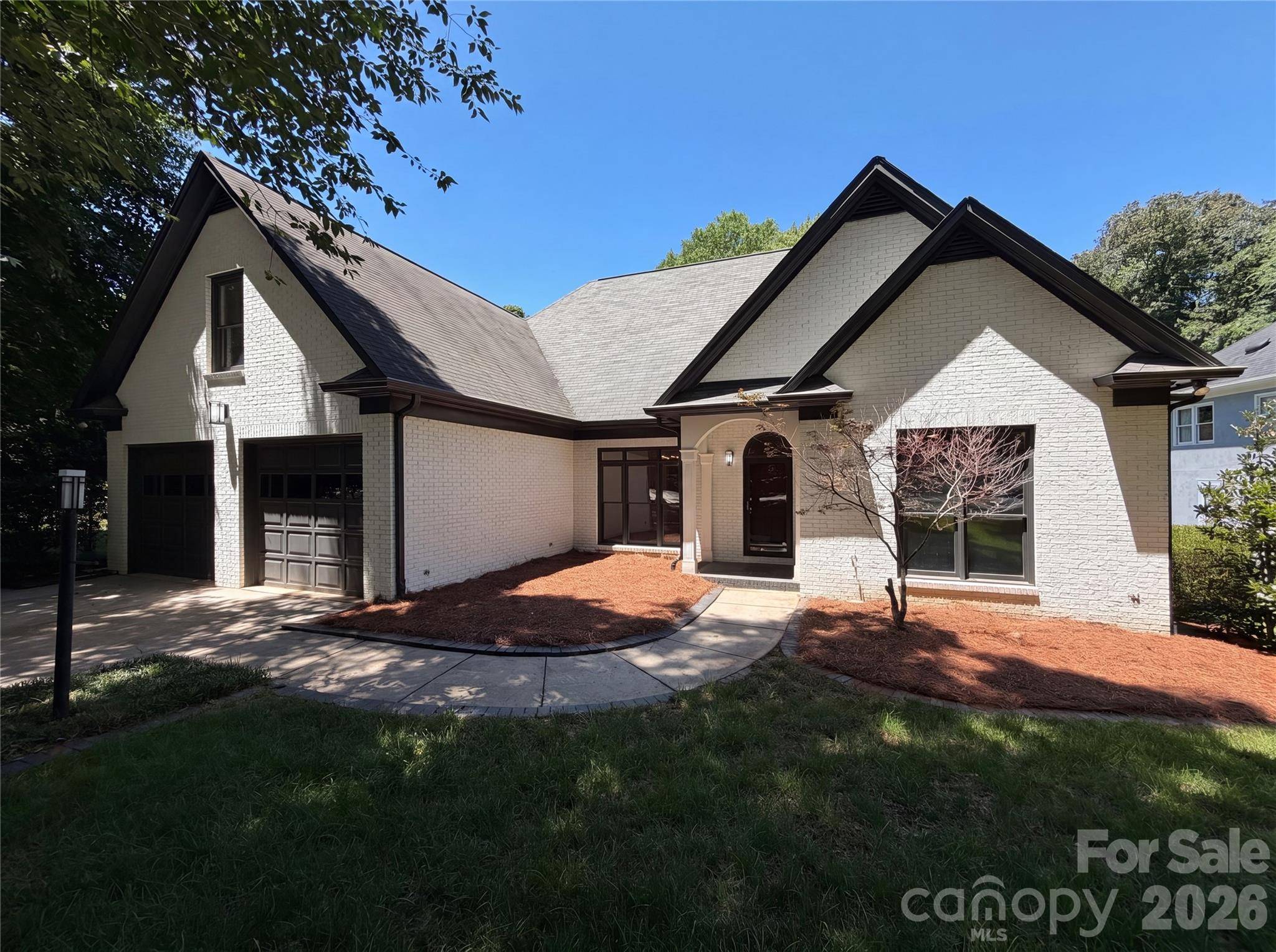 5309 Lancelot DR, Charlotte, NC 28270