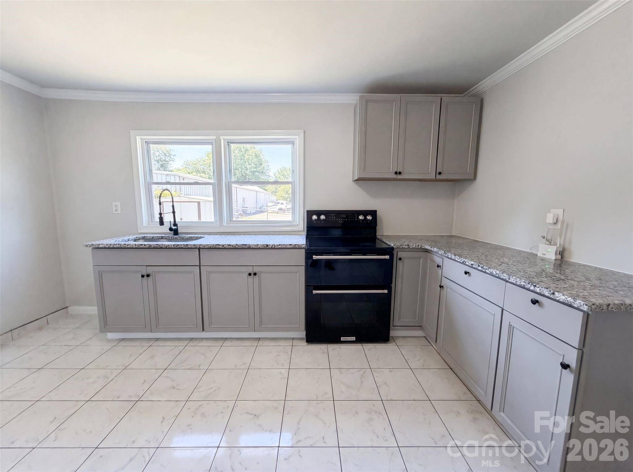 123 E Farmview ST, Gastonia, NC 28054