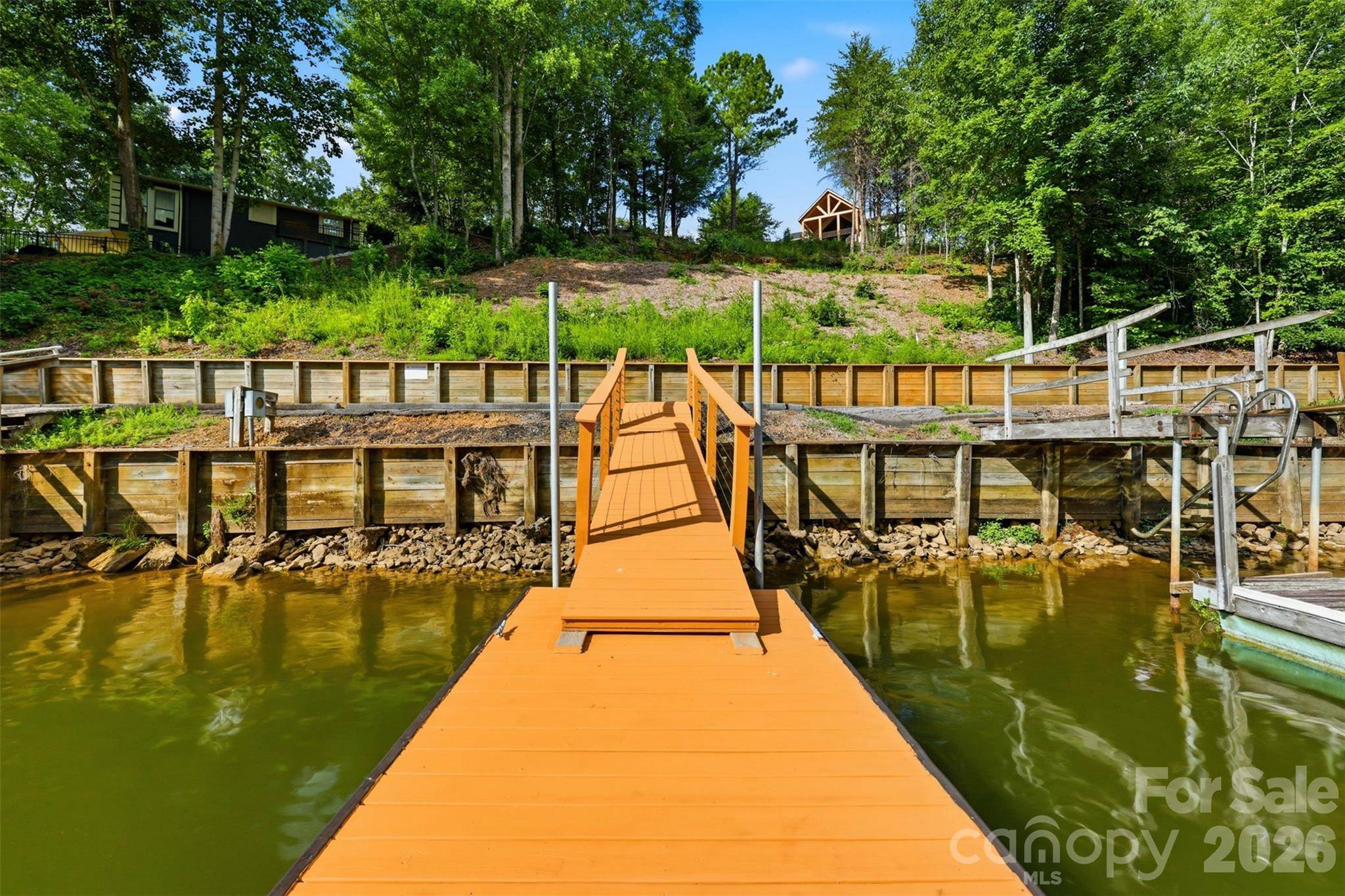 40 Candlewick Cove DR, Taylorsville, NC 28681