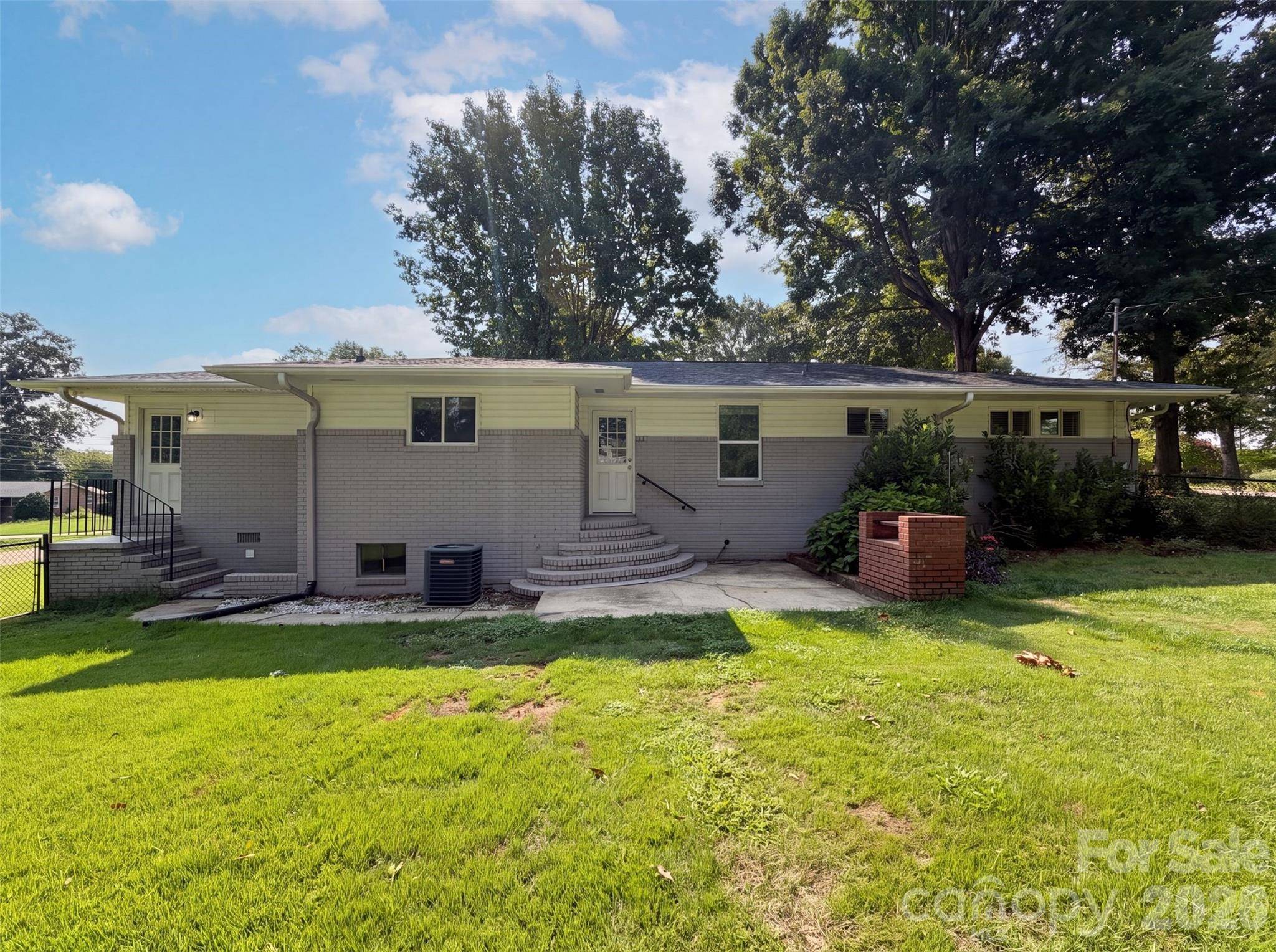 1605 Auten RD, Gastonia, NC 28054