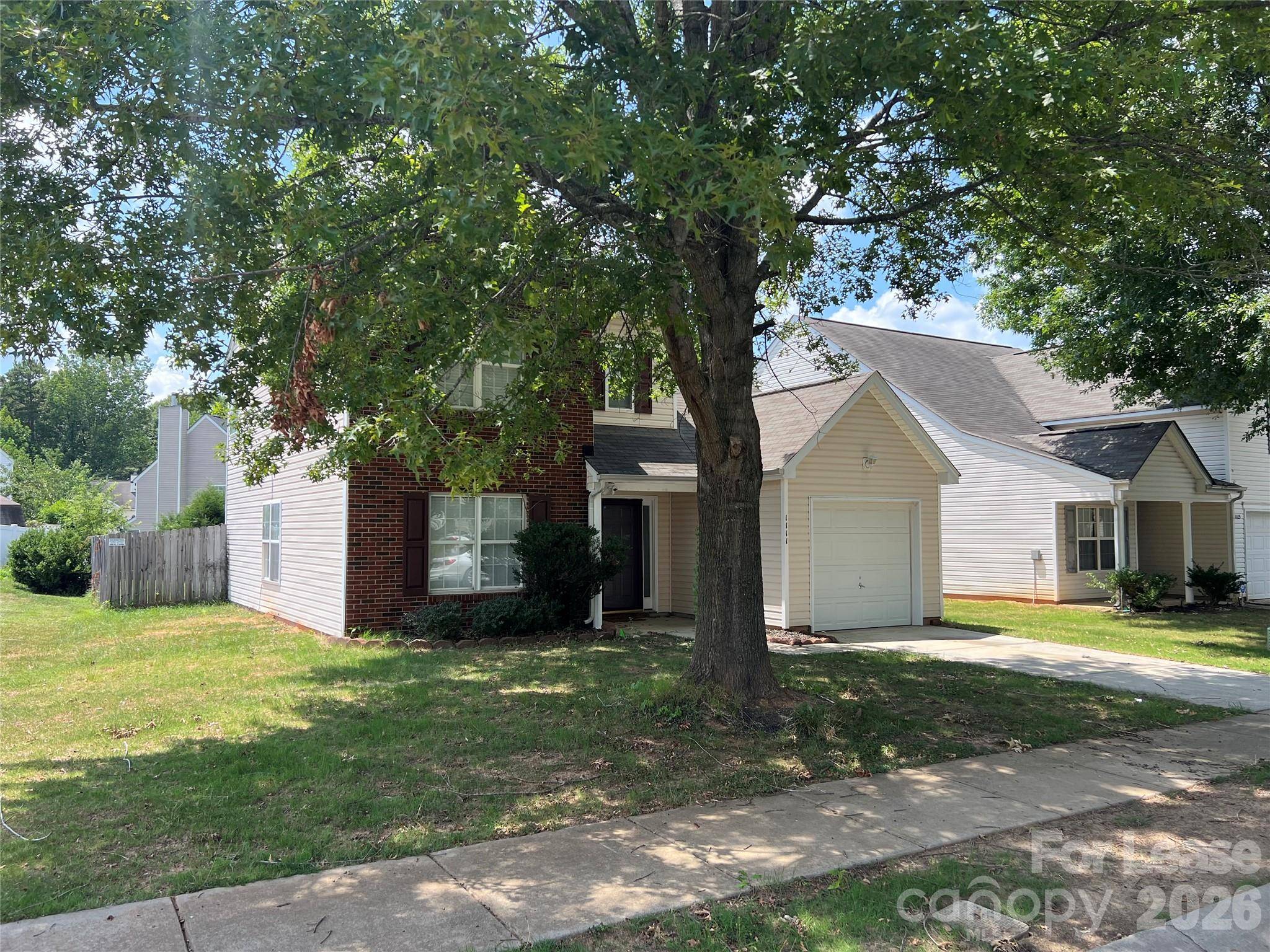 1111 Delander LN, Charlotte, NC 28214