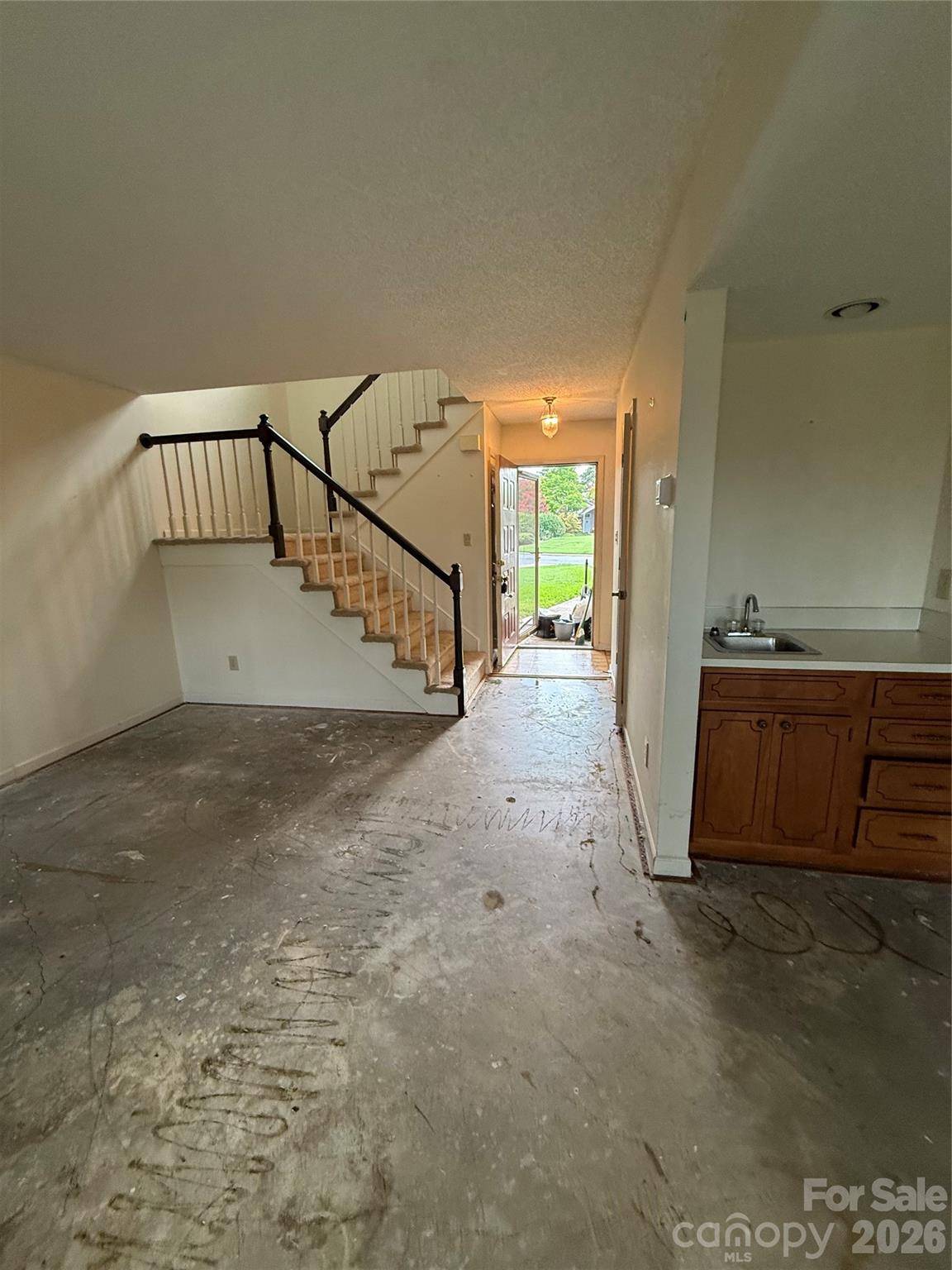 6805 Cabot CIR, Charlotte, NC 28226