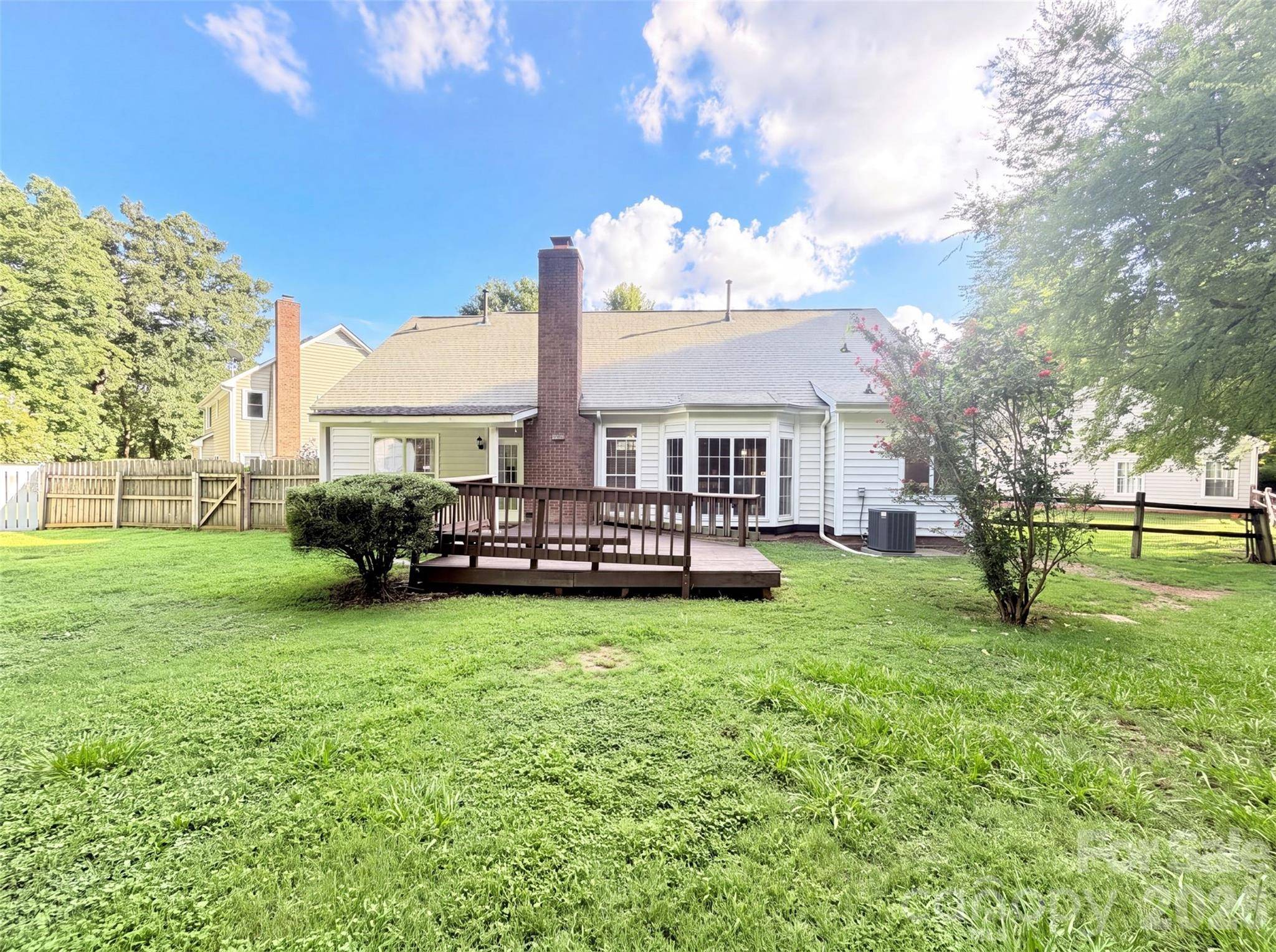8536 Albury Walk LN, Charlotte, NC 28277