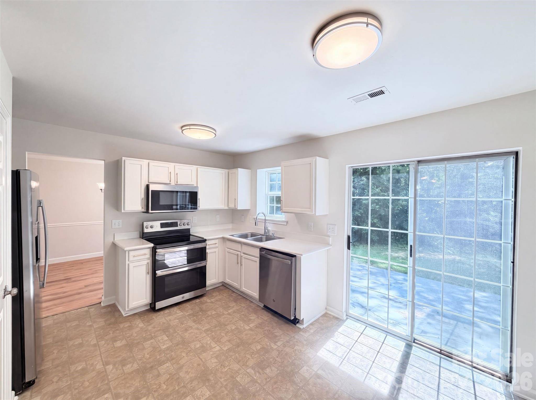 14542 Arbor Ridge DR, Charlotte, NC 28273