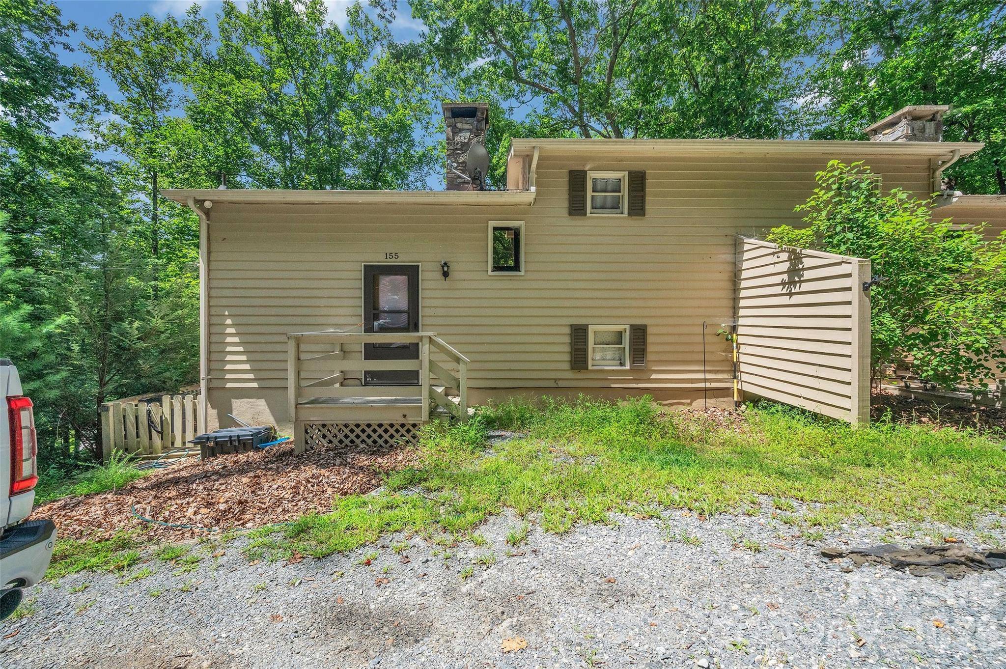 155 Horse Shoe Ridge RD E, Deep Gap, NC 28618