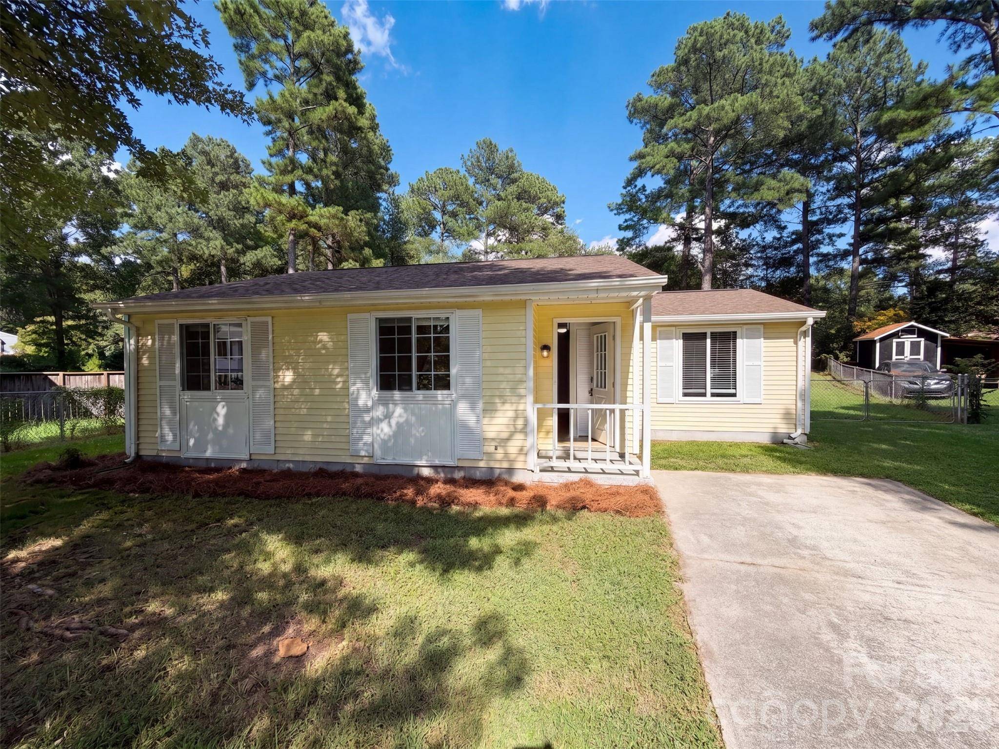 3618 Gustar CT, Charlotte, NC 28212