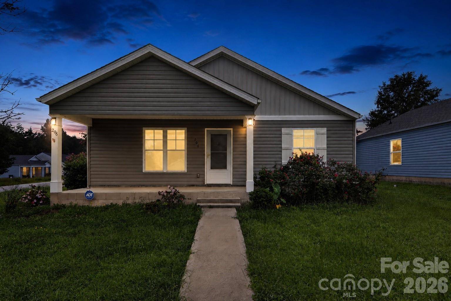 206 Dillon DR, Clinton, SC 29325