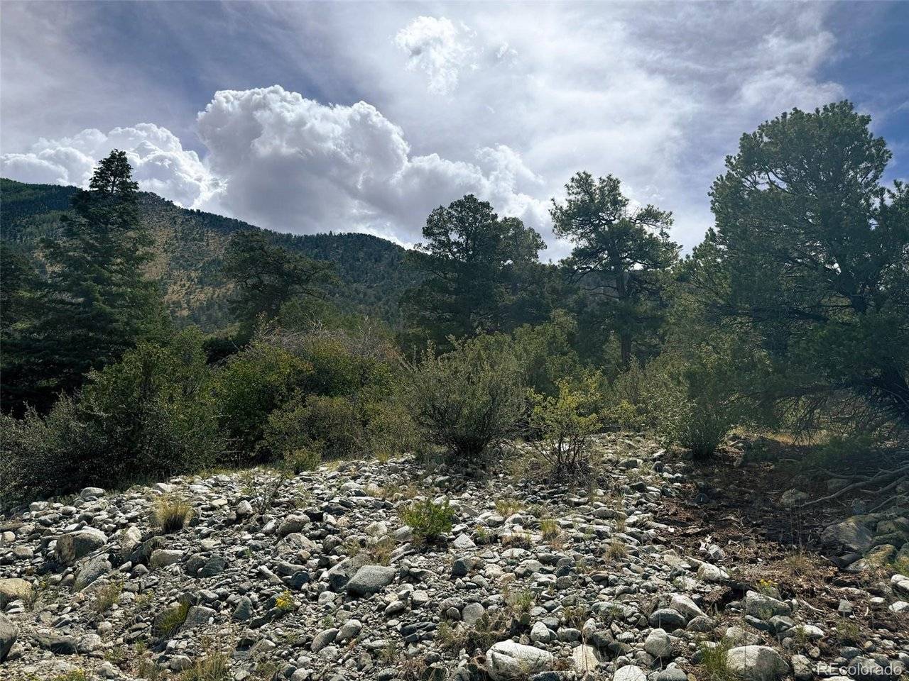 421 Lake Of The Falls, Mosca, CO 81146
