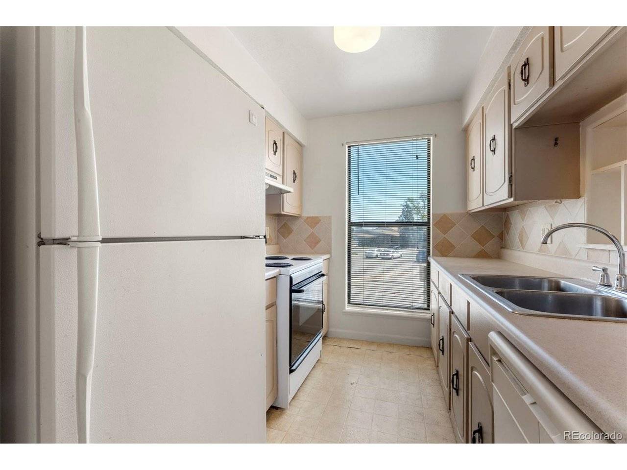 3662 S Granby #J05, Aurora, CO 80014