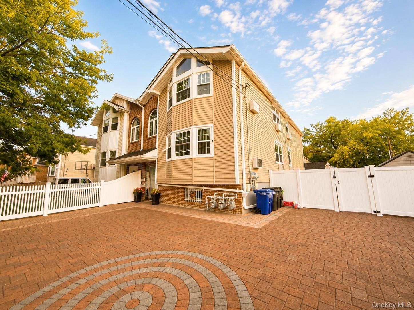 2357 Demeyer ST, Bronx, NY 10469