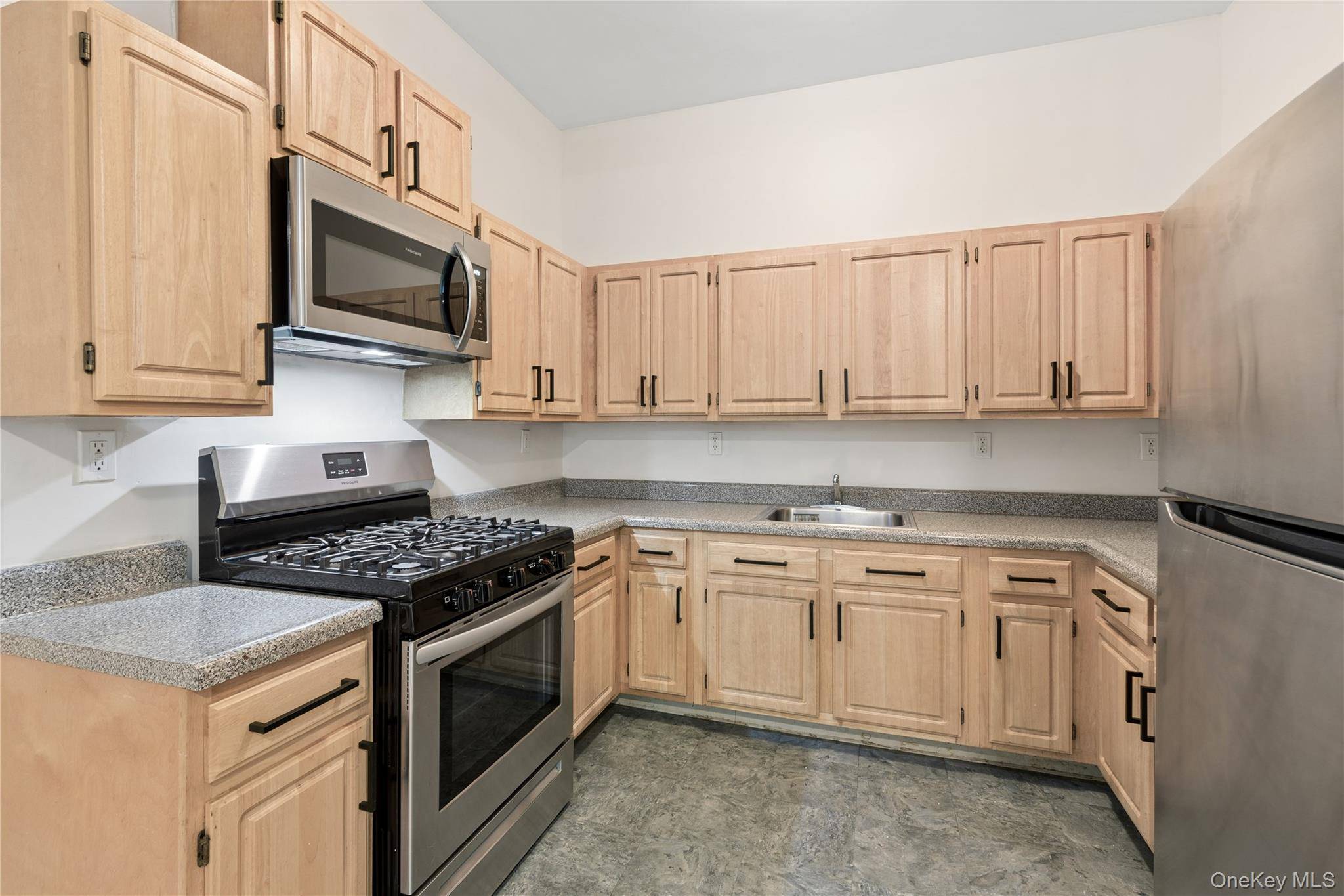 1417 Amsterdam AVE #1, New York (manhattan), NY 10027