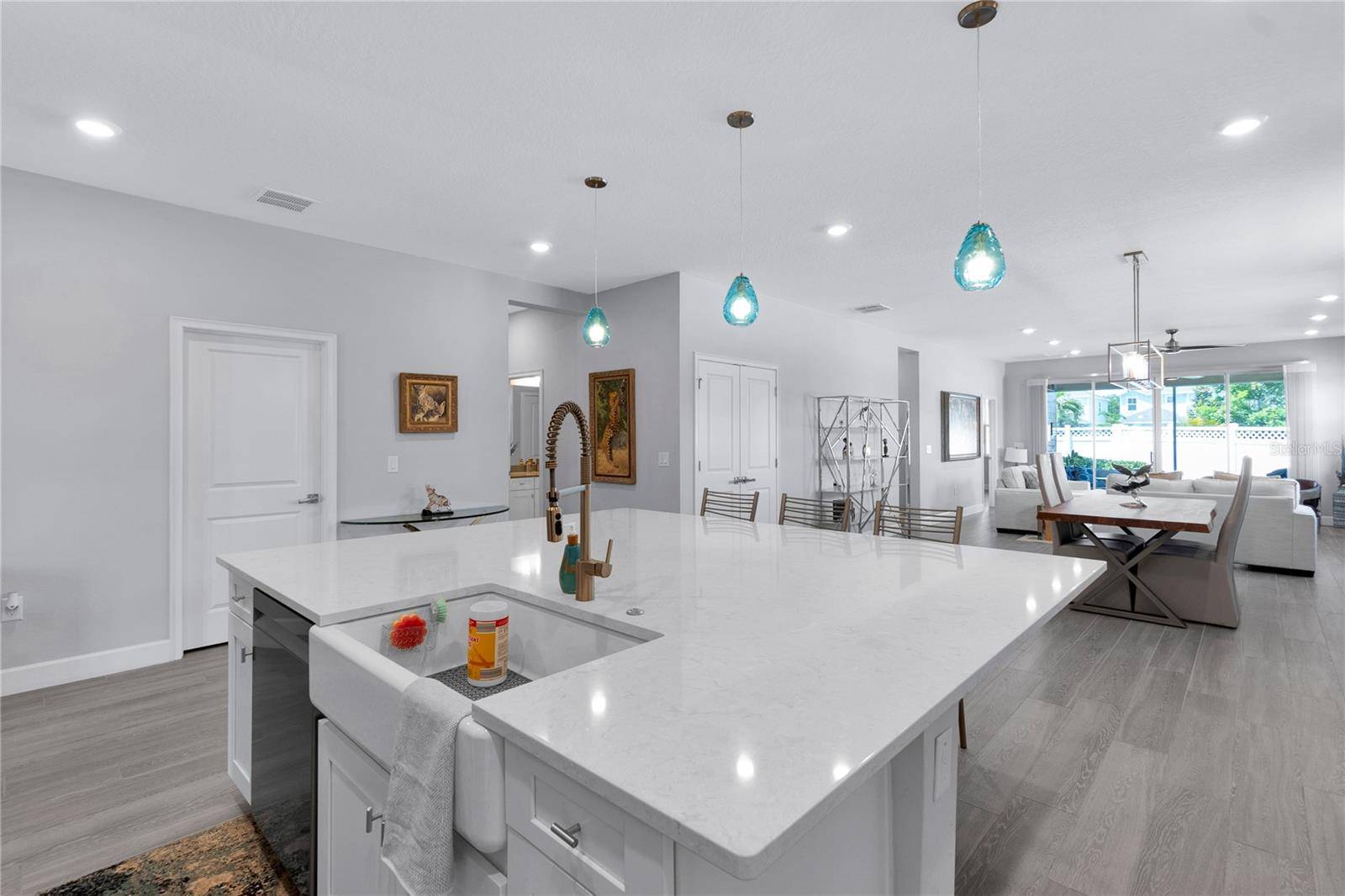 5344 WISHING ARCH DR, Apollo Beach, FL 33572