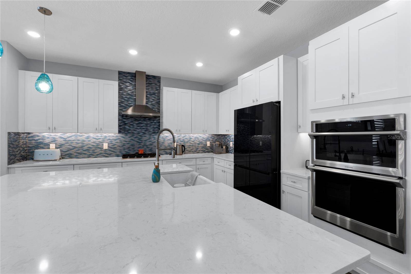 5344 WISHING ARCH DR, Apollo Beach, FL 33572