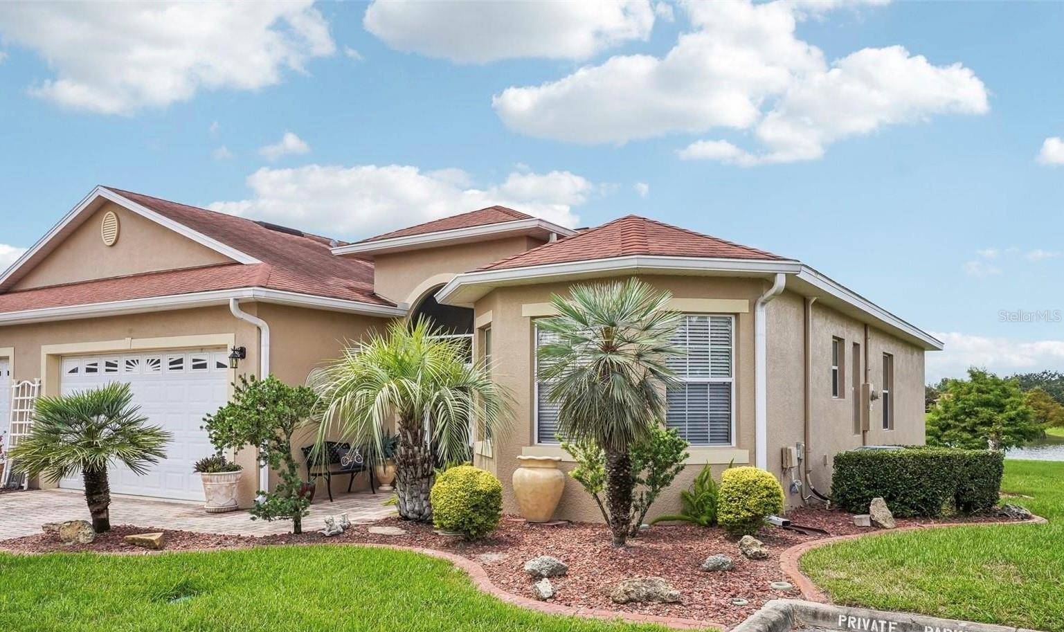 10086 KETCH KAY LN, Oxford, FL 34484