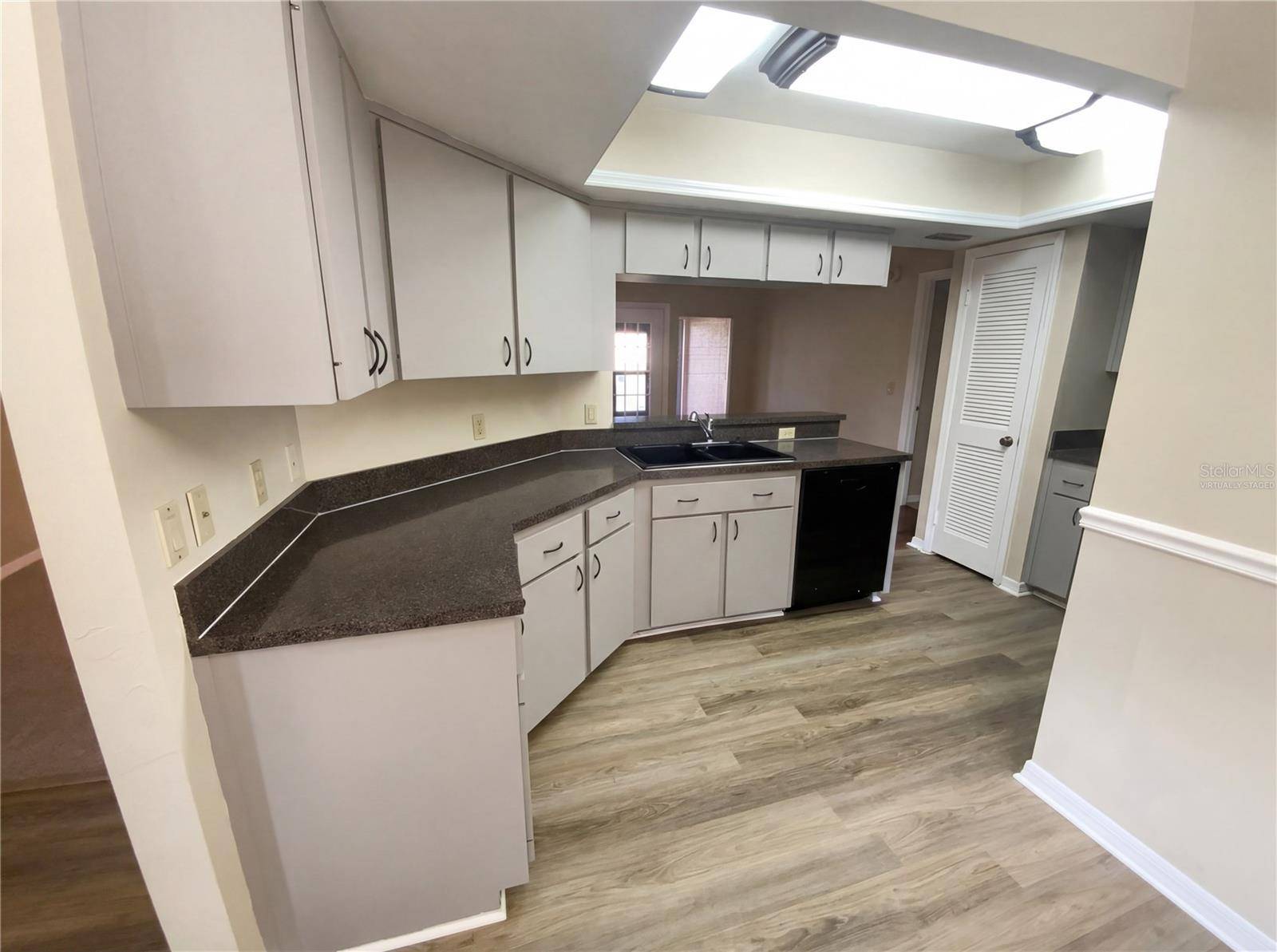 1610 N DALARY PT, Crystal River, FL 34429