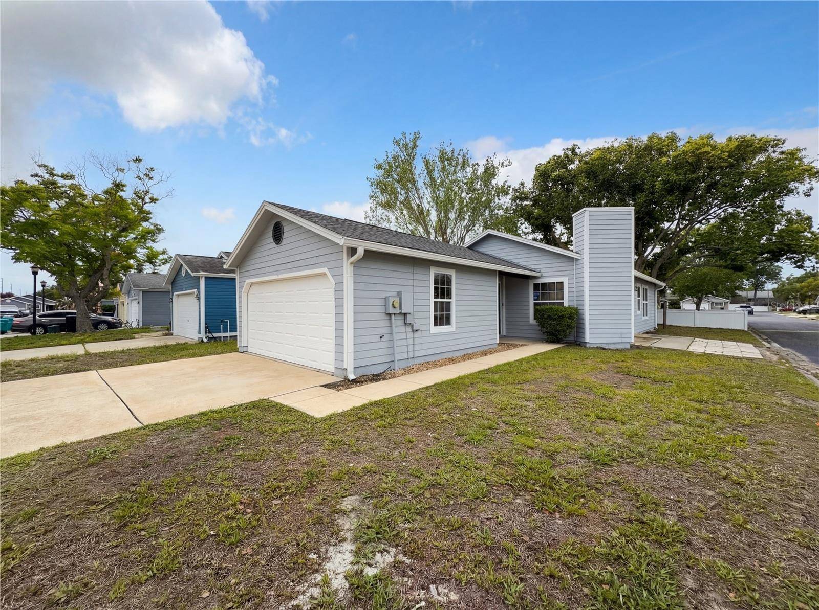 2000 PLAINFIELD DR, Orlando, FL 32812