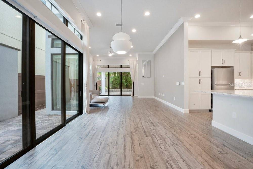 8394 VIA VITTORIA WAY, Orlando, FL 32819