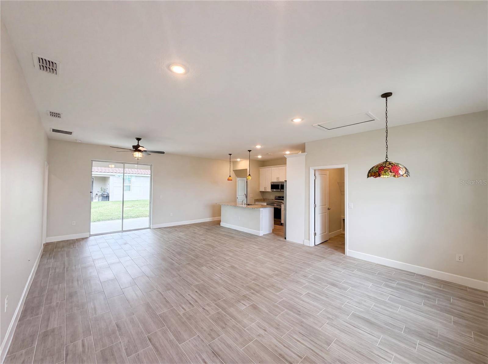 446 CINNAMON DR, Kissimmee, FL 34759