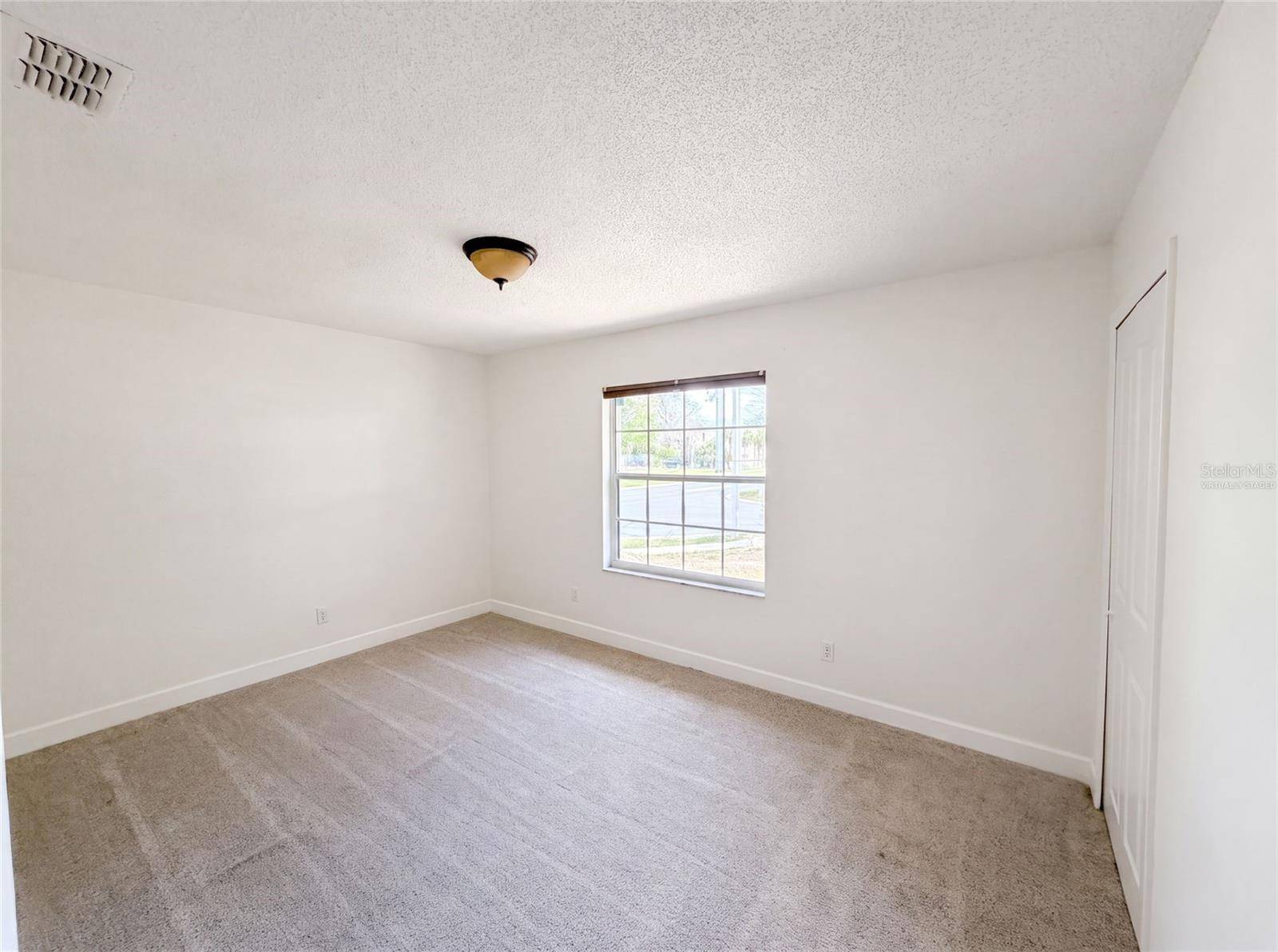 2401 MYAKKA DR, Orlando, FL 32839