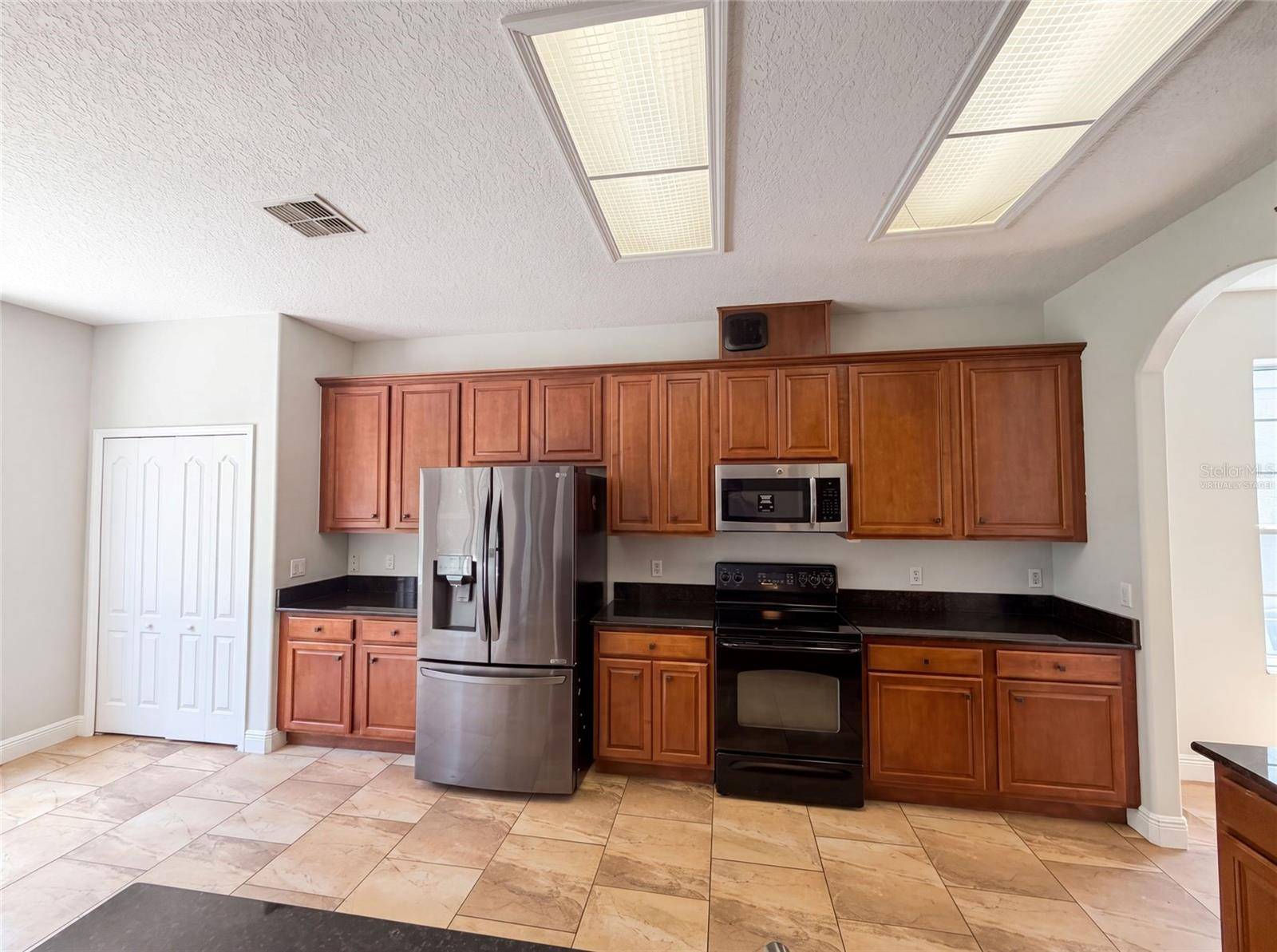 12706 GROVEHURST AVE, Winter Garden, FL 34787