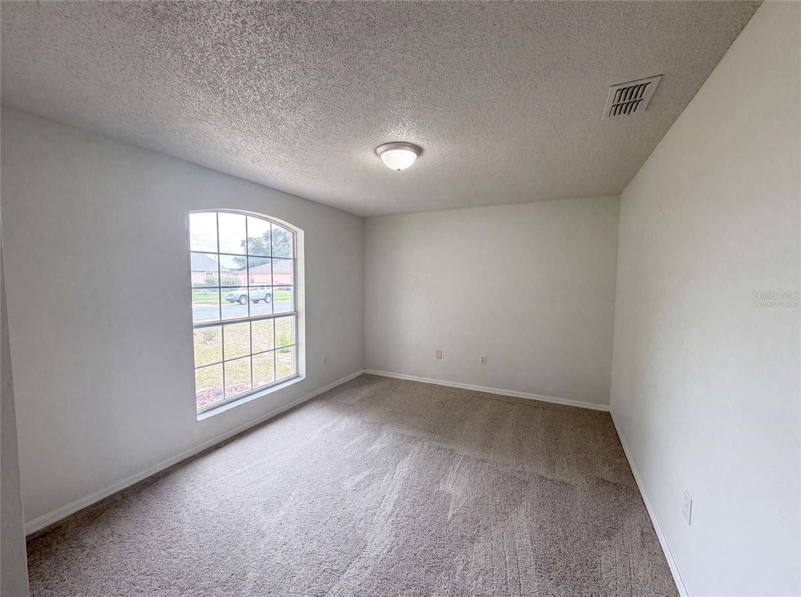 1038 HIGHLAND CREST CIR, Lake Wales, FL 33853
