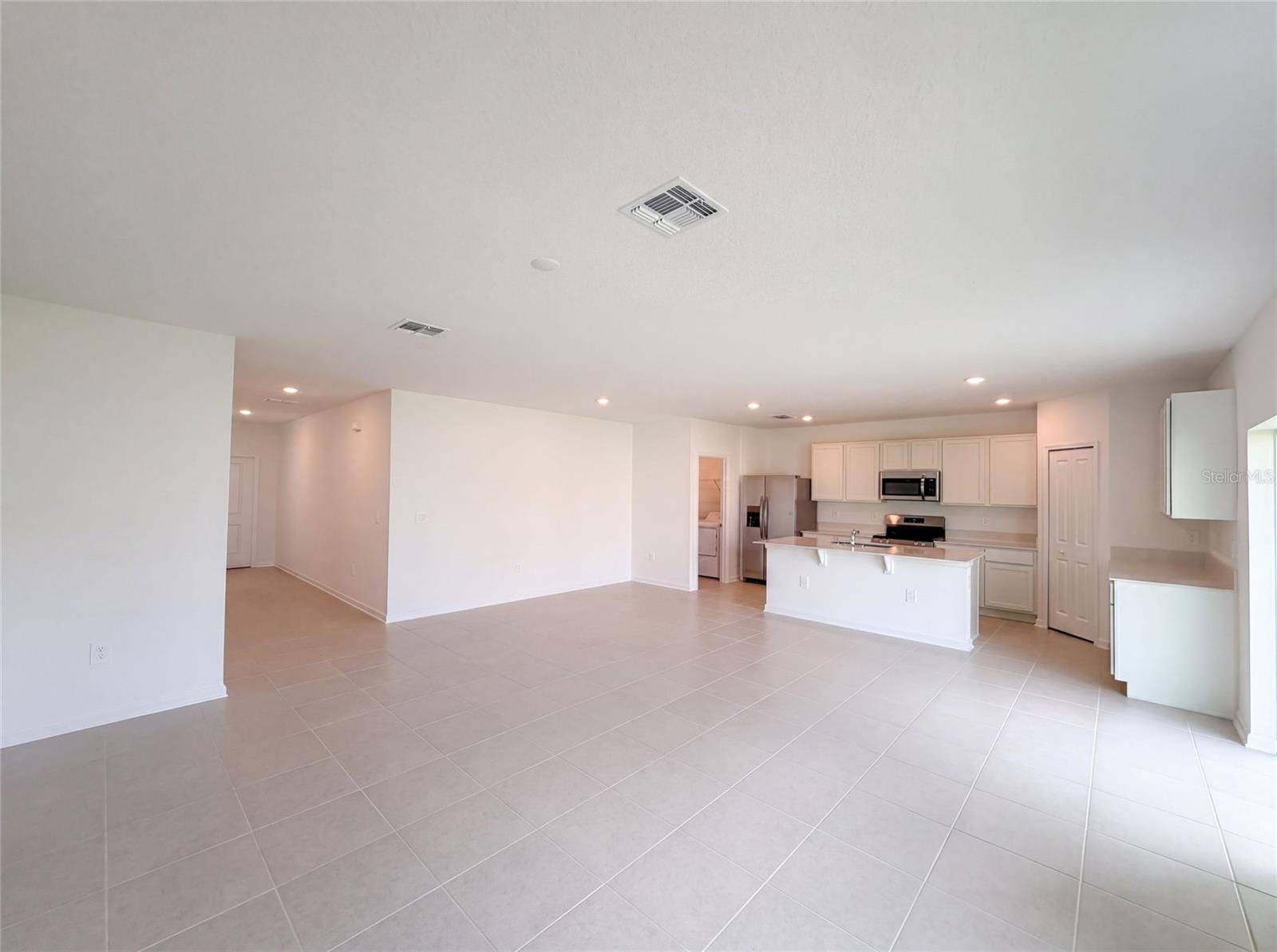 2142 LASSO LOOP, Eagle Lake, FL 33839
