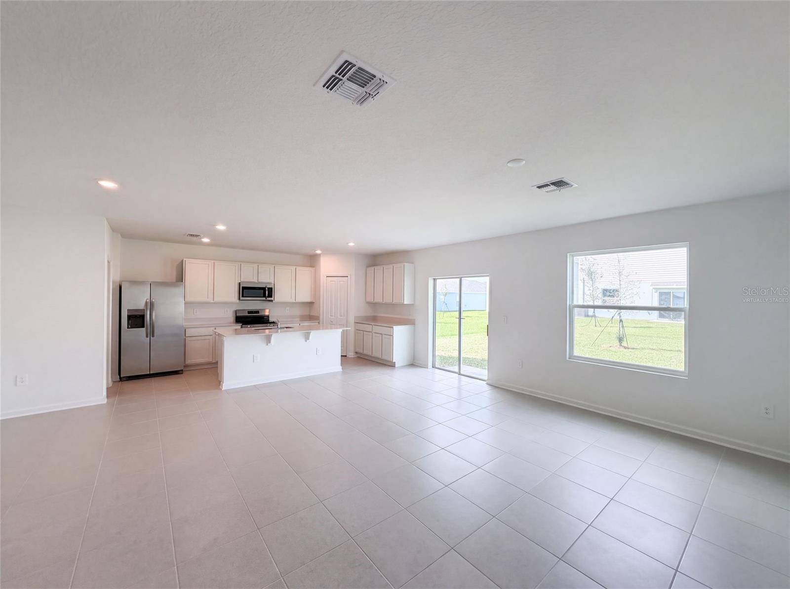 2142 LASSO LOOP, Eagle Lake, FL 33839