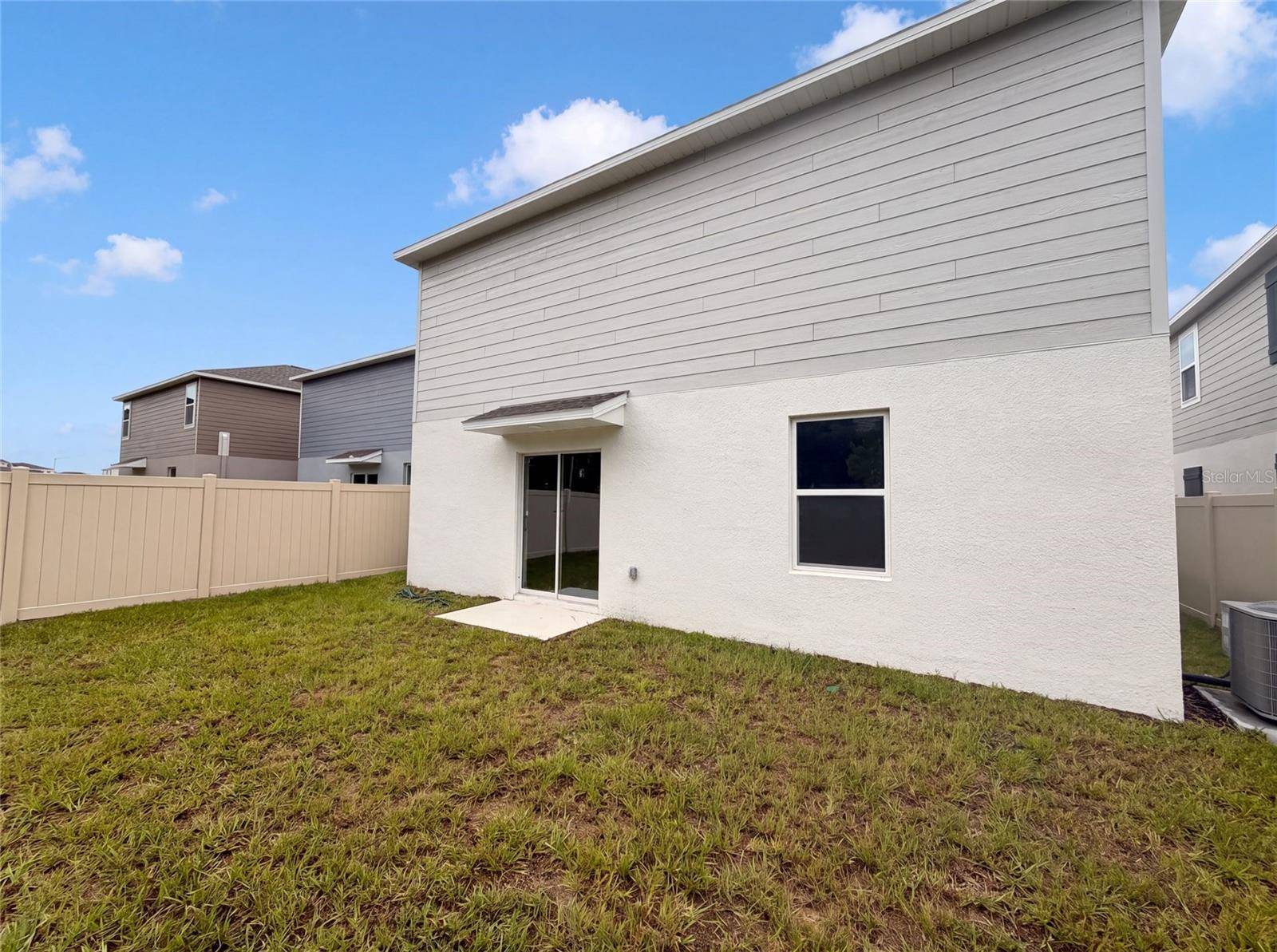 5420 MEADOW WALK DR, Davenport, FL 33837