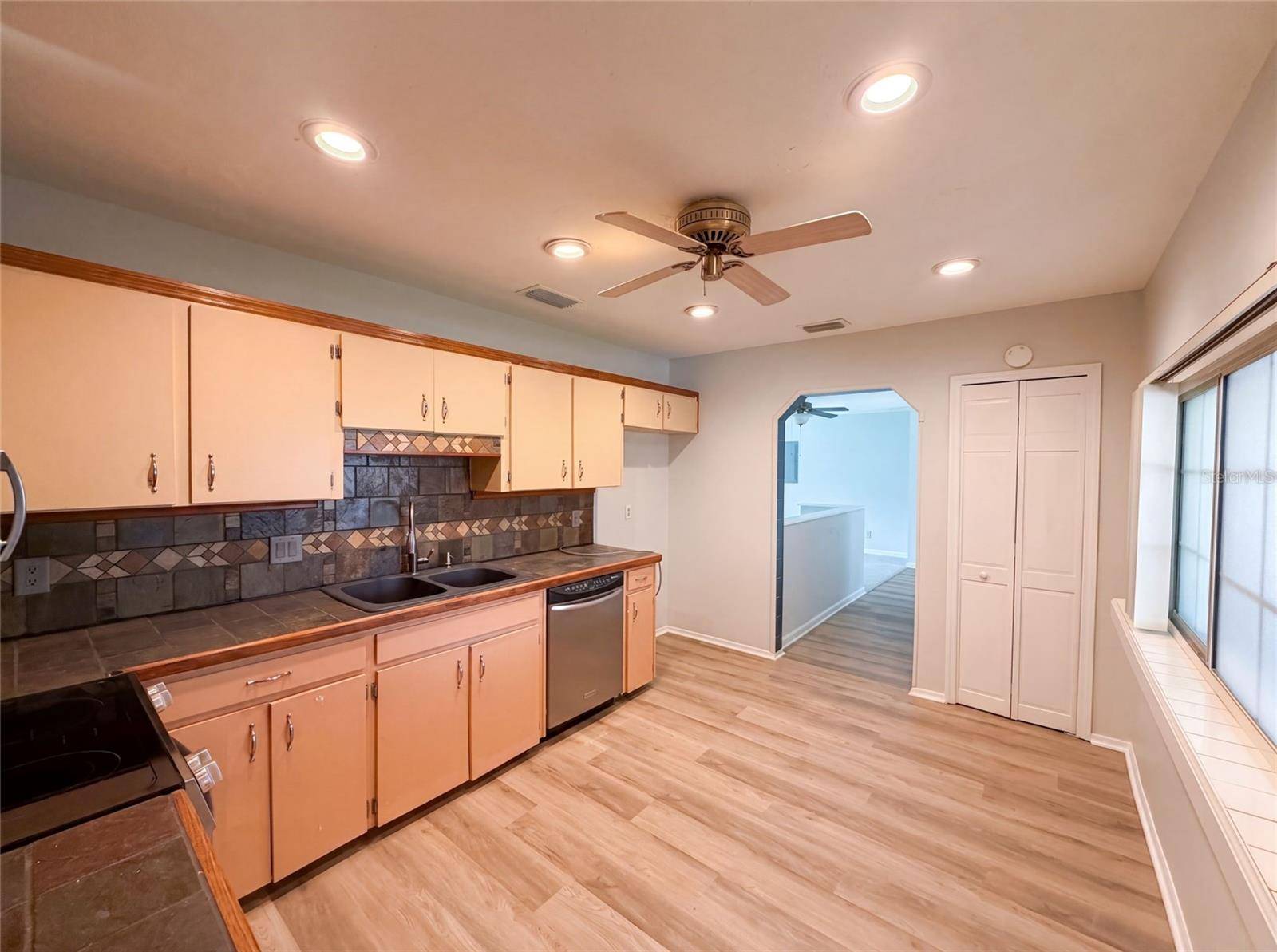 466 LELAND DR, Deltona, FL 32725