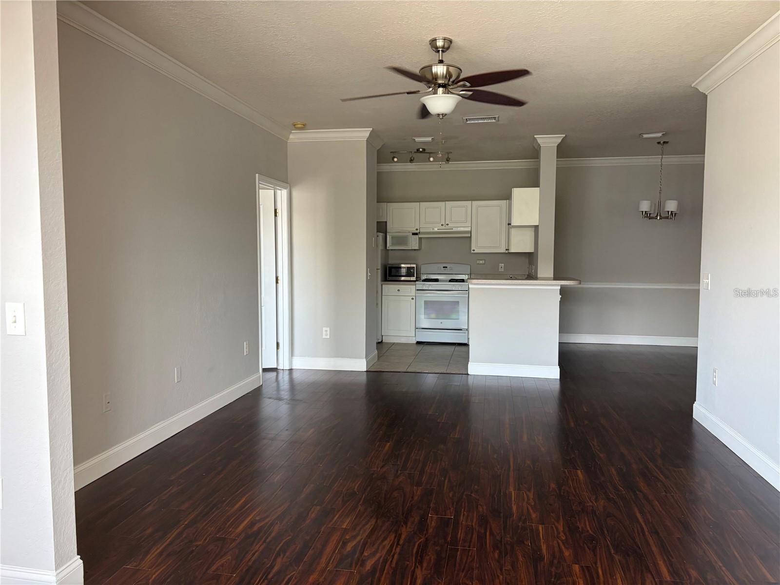 3325 S KIRKMAN RD #423, Orlando, FL 32811