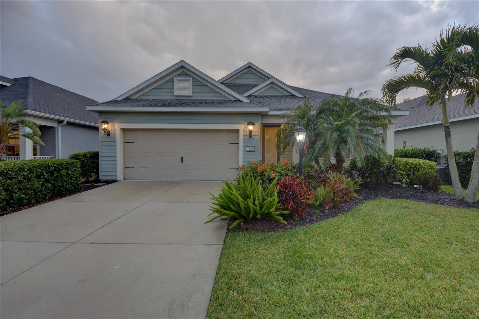 7408 RIDGELAKE CIR, Bradenton, FL 34203