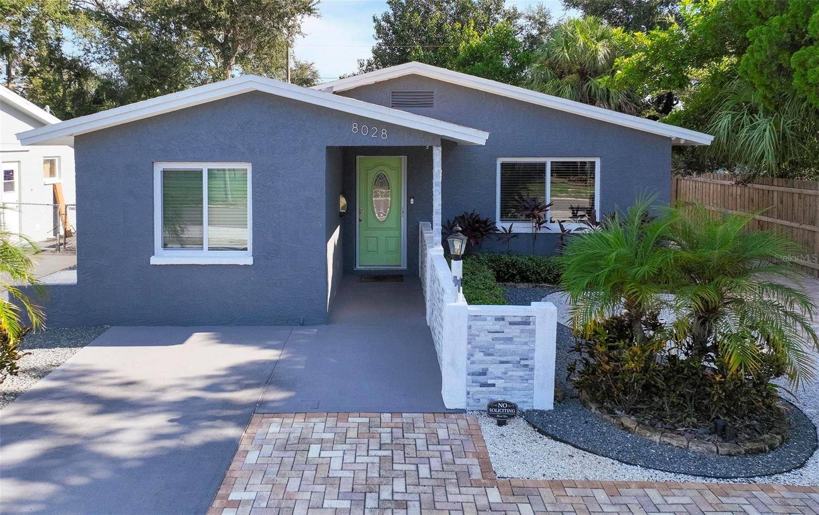8028 25TH AVE N, St Petersburg, FL 33710