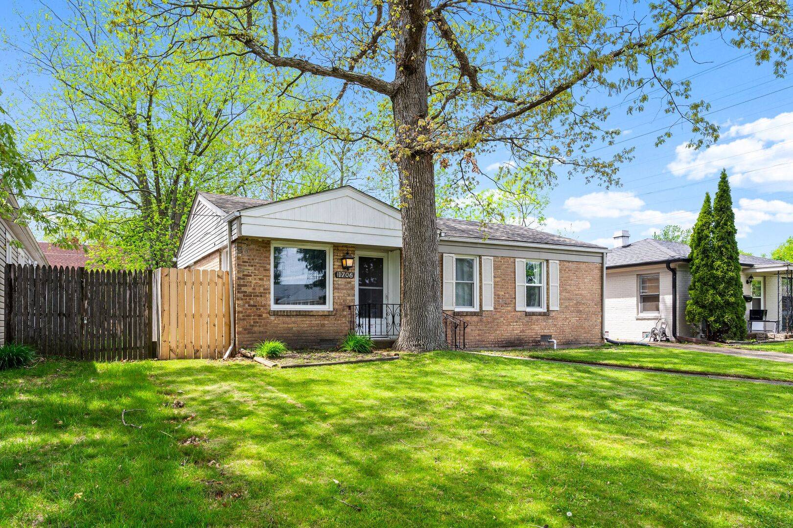 1706 North AVE, Waukegan, IL 60085