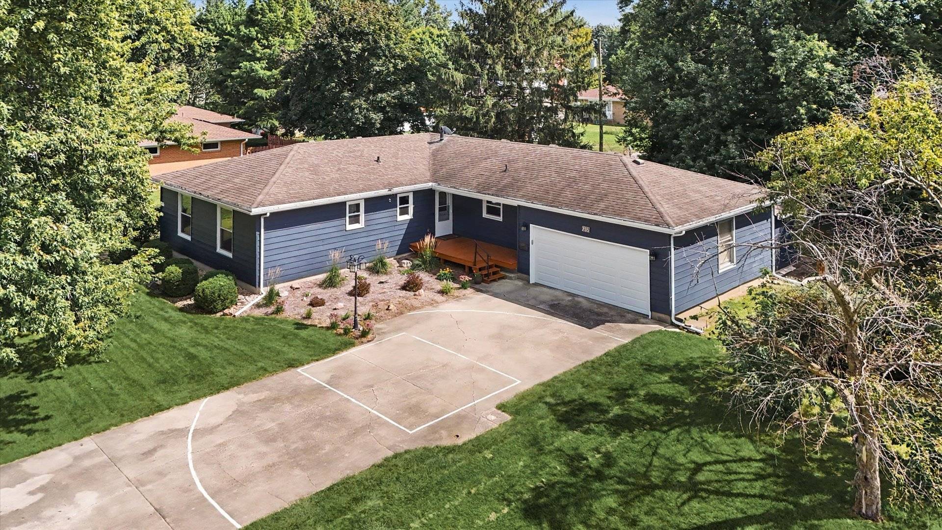 235 W 19th ST, Gibson City, IL 60936