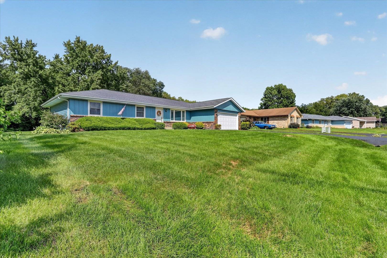 4604 Minns DR, Machesney Park, IL 61115