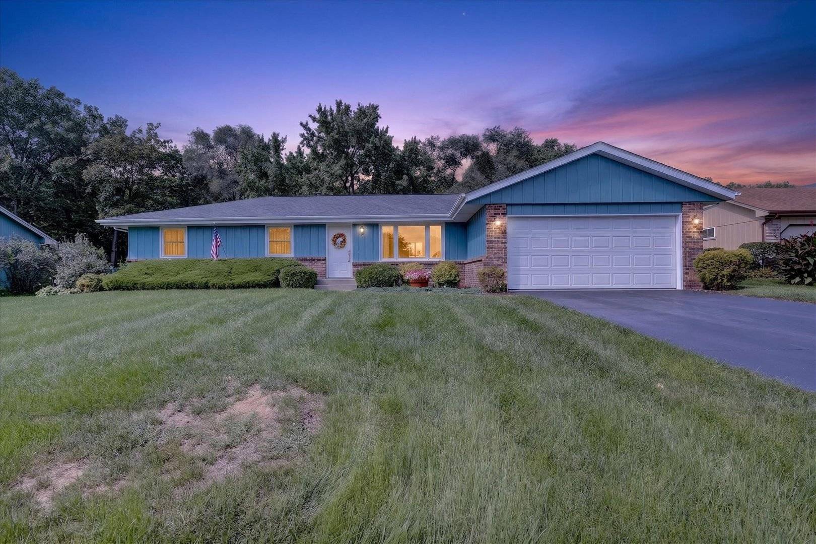 4604 Minns DR, Machesney Park, IL 61115