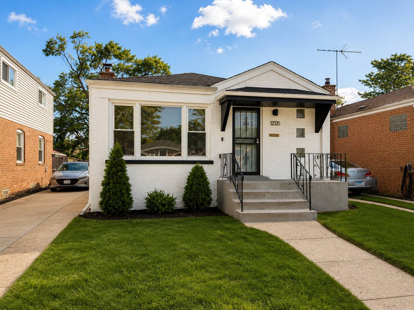 12520 S Yale AVE, Chicago, IL 60628