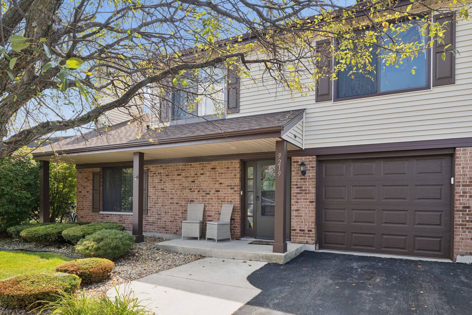9219 Virginia CT #901, Orland Park, IL 60462