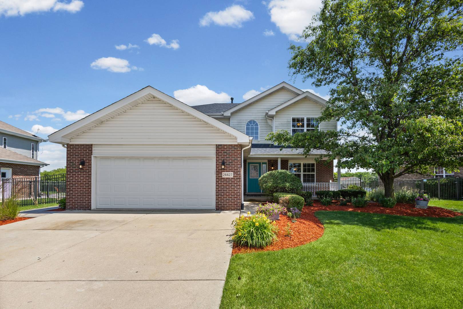 24427 Arrowhead DR, Manhattan, IL 60442