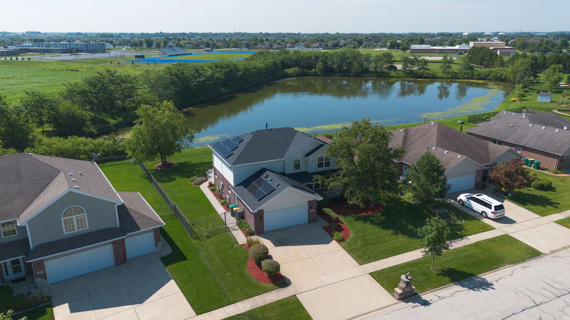 24427 Arrowhead DR, Manhattan, IL 60442