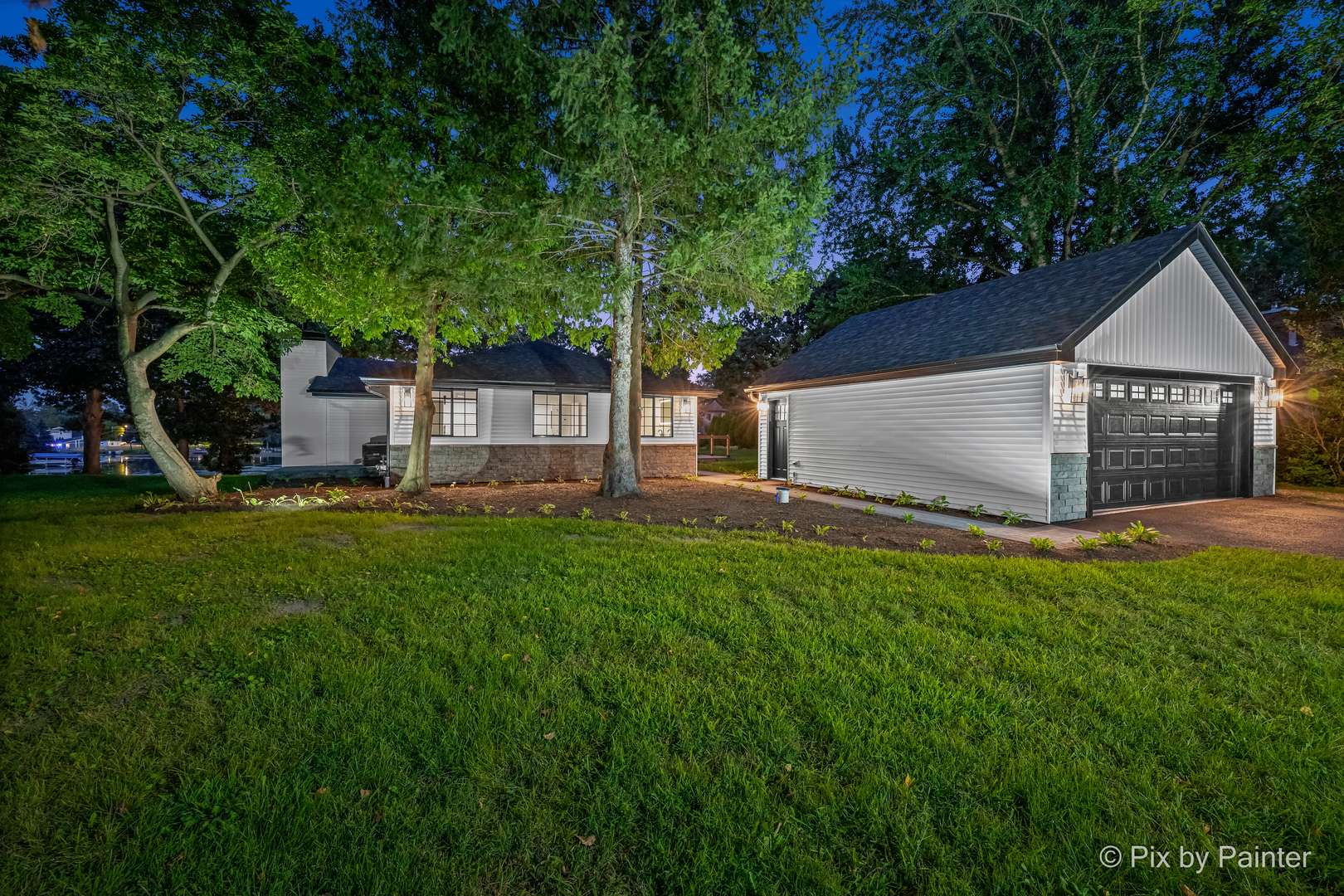 34803 N Hiawatha TRL, Mchenry, IL 60051