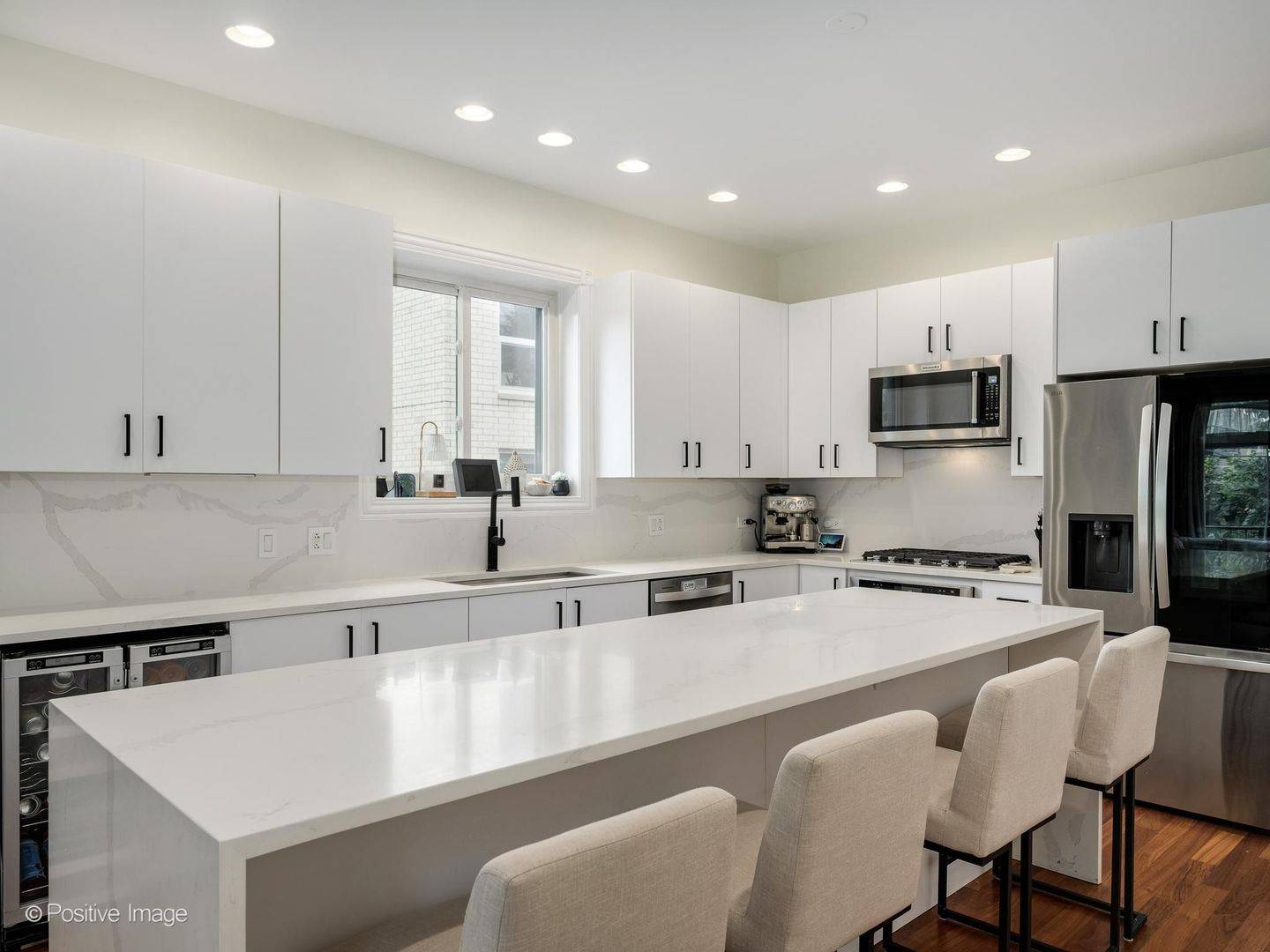 2342 W Montana ST #2W, Chicago, IL 60647