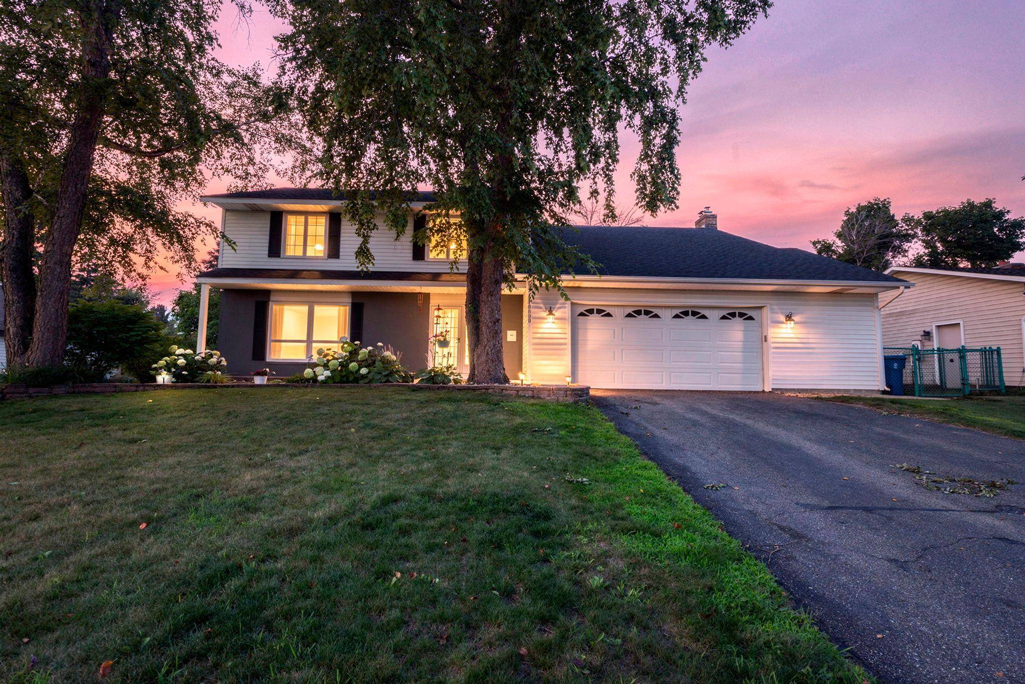 10500 Utah RD, Bloomington, MN 55438