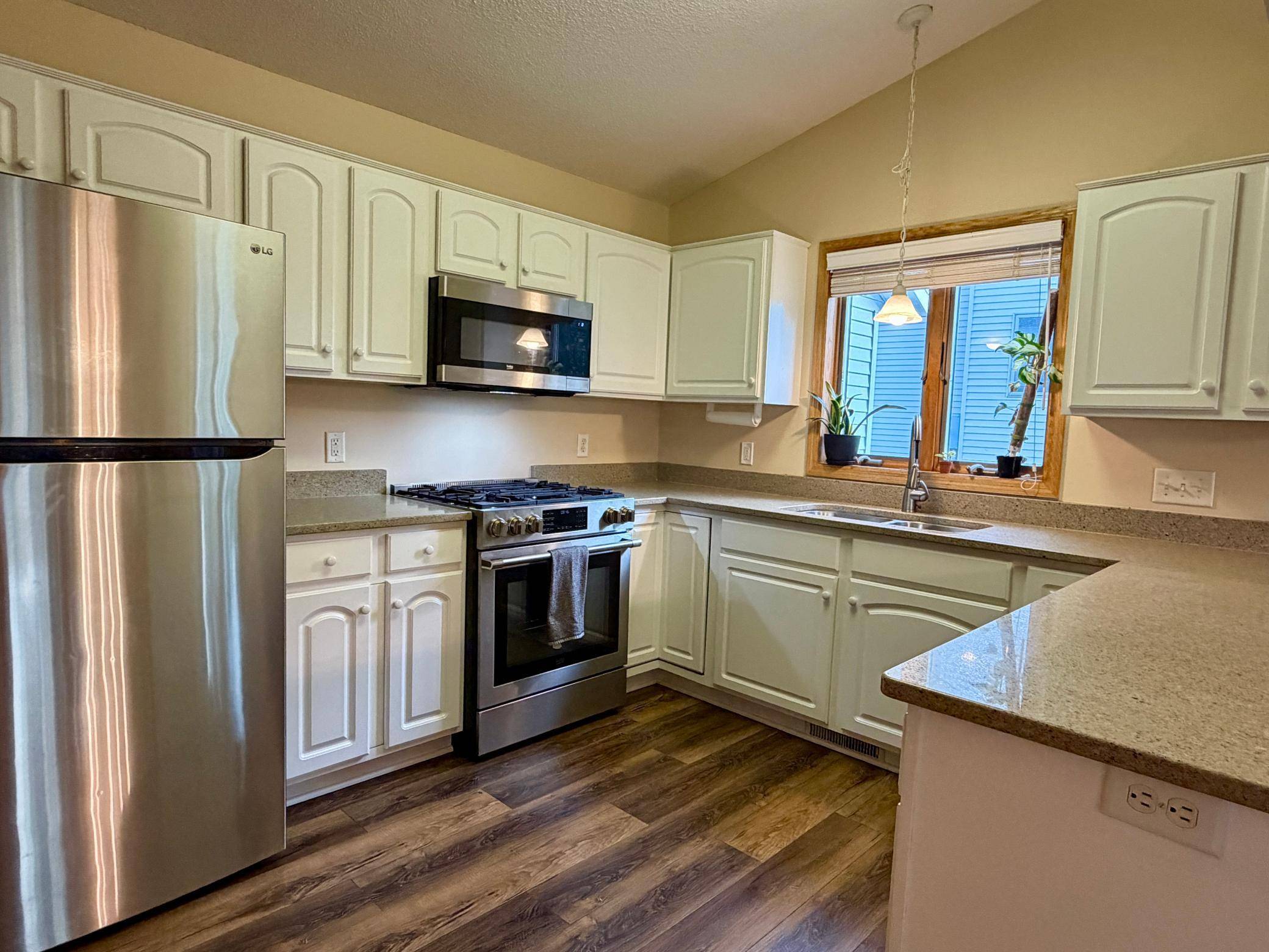 1007 Golfers CT SE, Rochester, MN 55904
