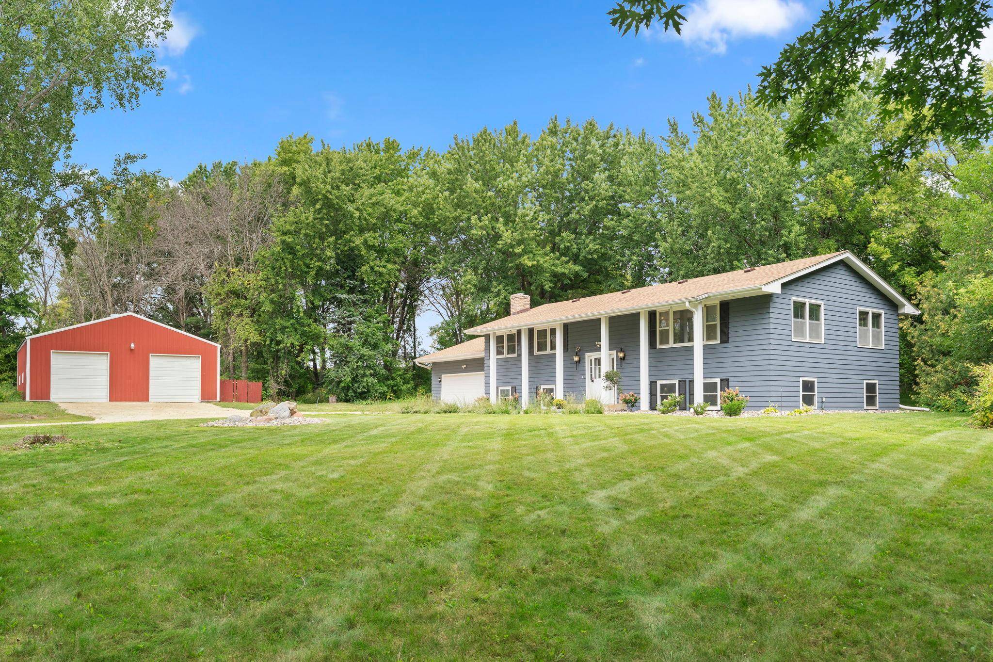 26250 Ipava AVE, Lakeville, MN 55044